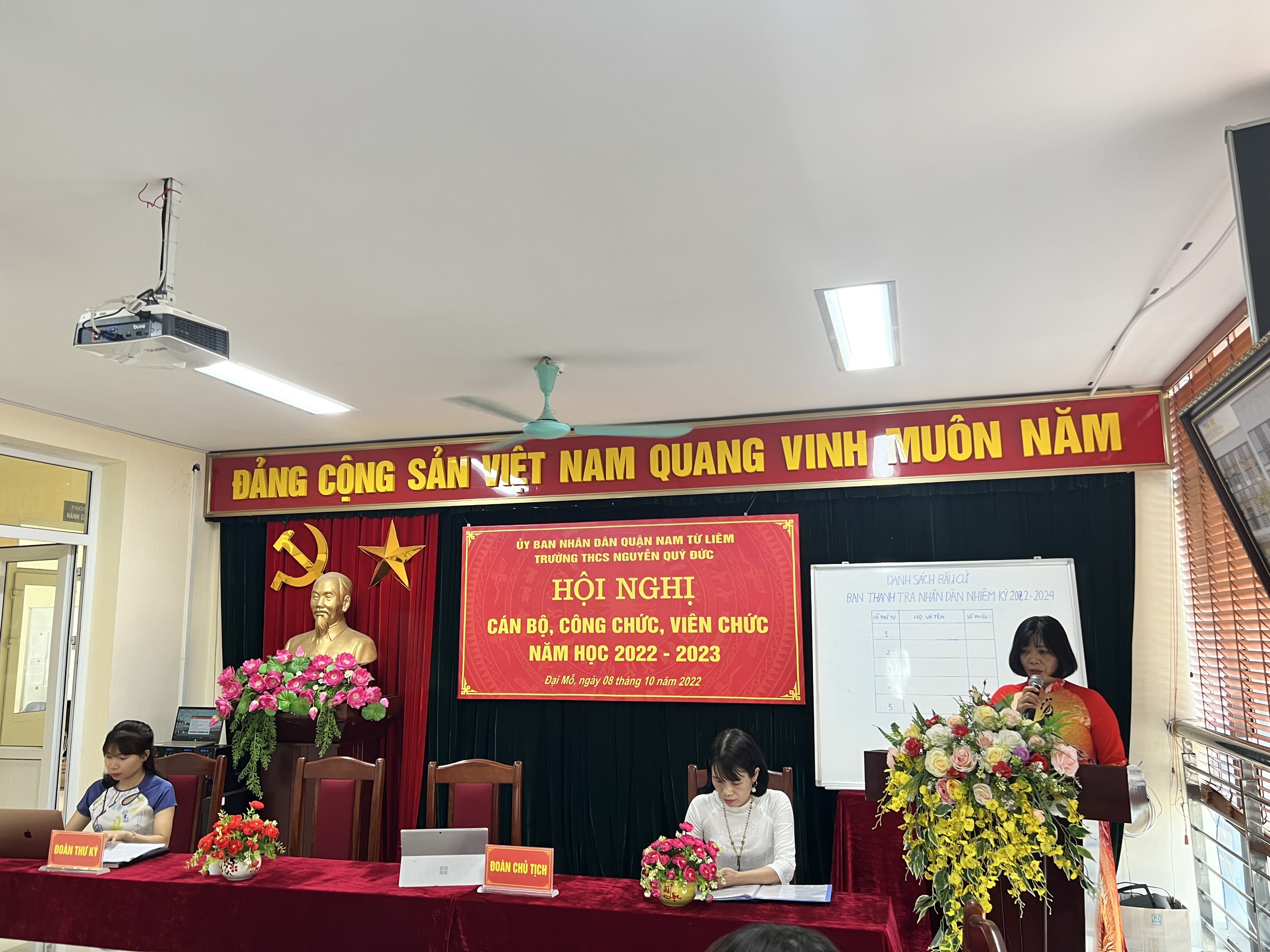 D:\Phần mềm\Website\2022-2023\8-10-Hội nghị CBCCVC\E. Biển [10-10-2022 08_16]\85a392bcb4ad73f32abc23.jpg