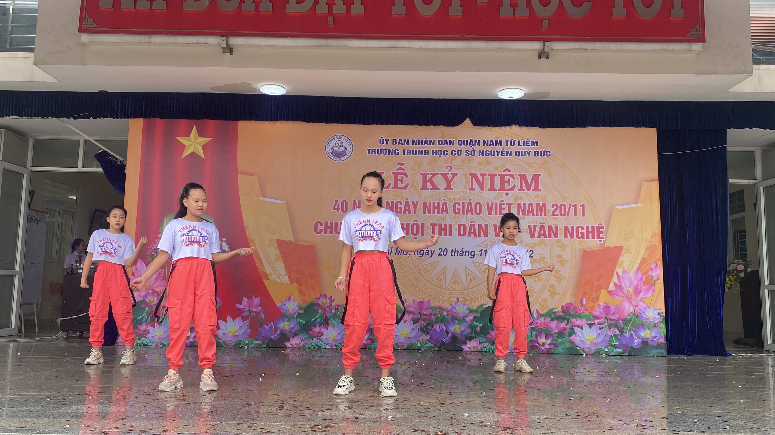 D:\Van phong\Ảnh\2022-2023\HKI\13. Văn nghệ chào mừng 20-11\683aa2cfbd307b6e2221.jpg
