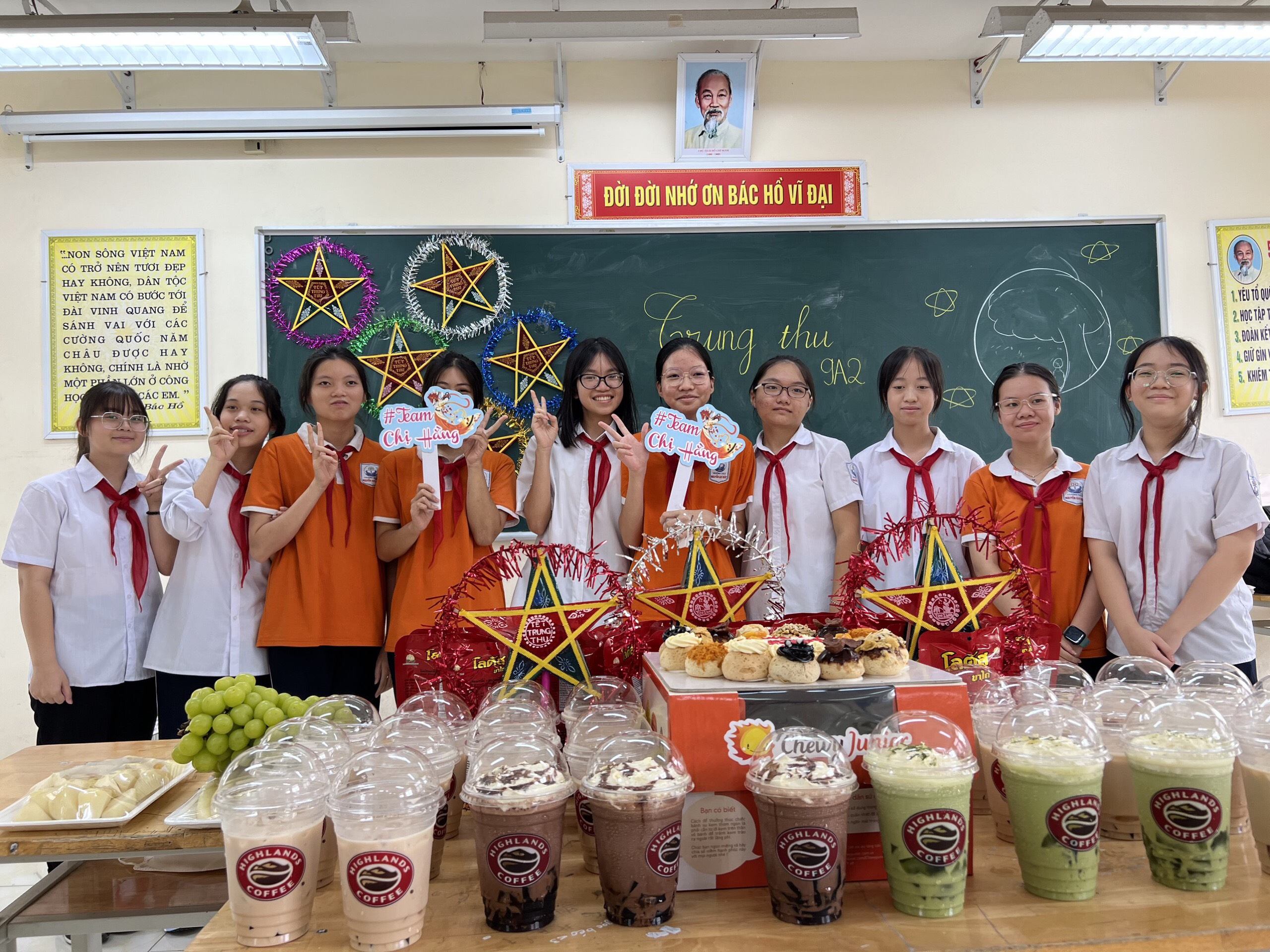 D:\Van phong\Ảnh\2022-2023\Trung thu\475a8c366622a27cfb3313.jpg