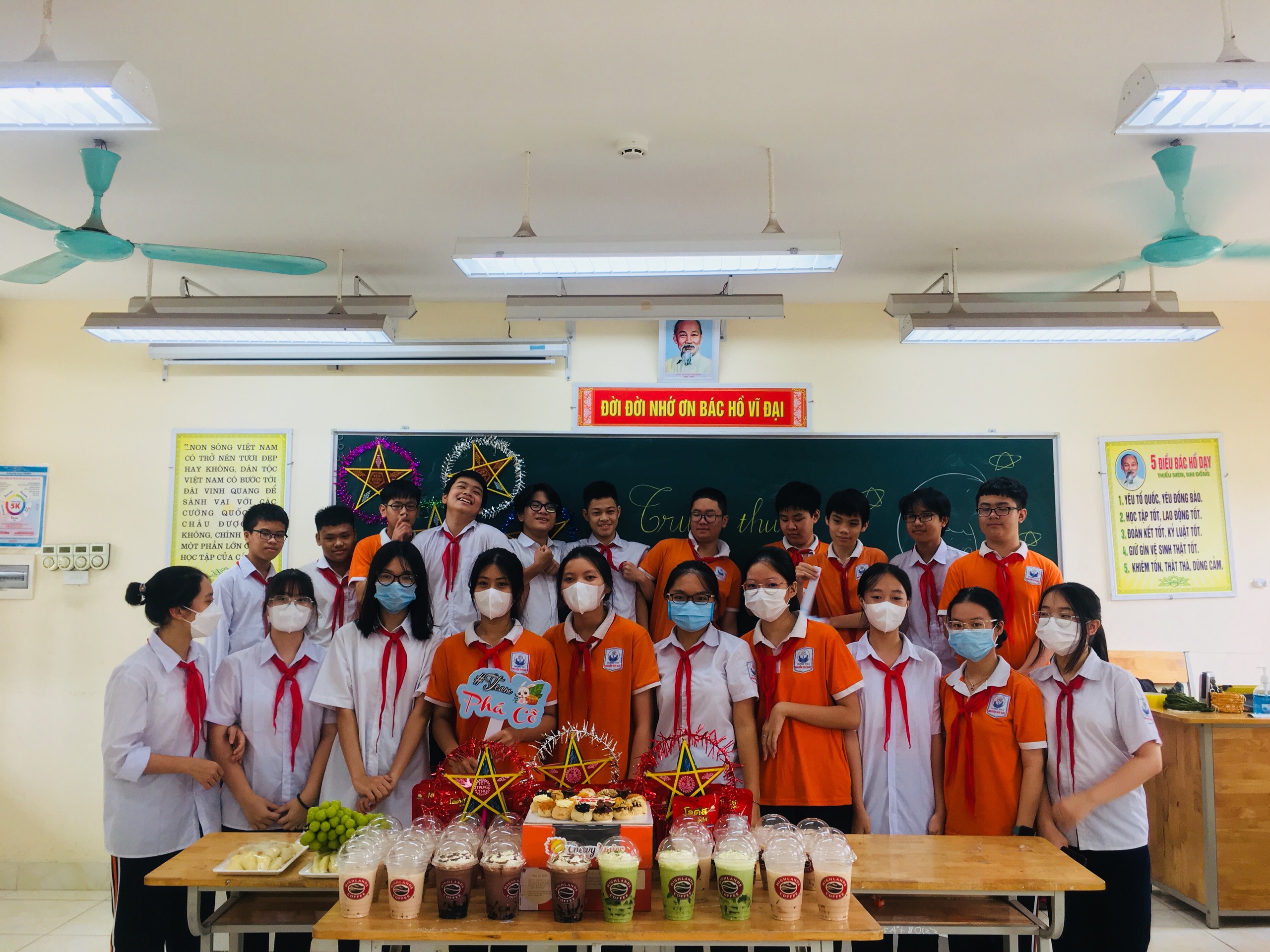 D:\Van phong\Ảnh\2022-2023\Trung thu\9ed2e9770563c13d987214.jpg