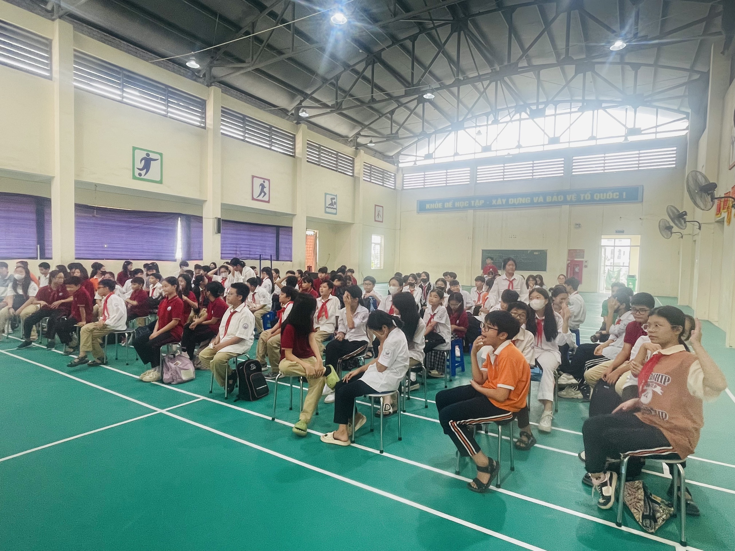 D:\Van phong\Ảnh\2023-2024\11. Tập huấn sơ cấp cứu\z4819893510633_a6b455350a58fe9b9b12432808738582.jpg