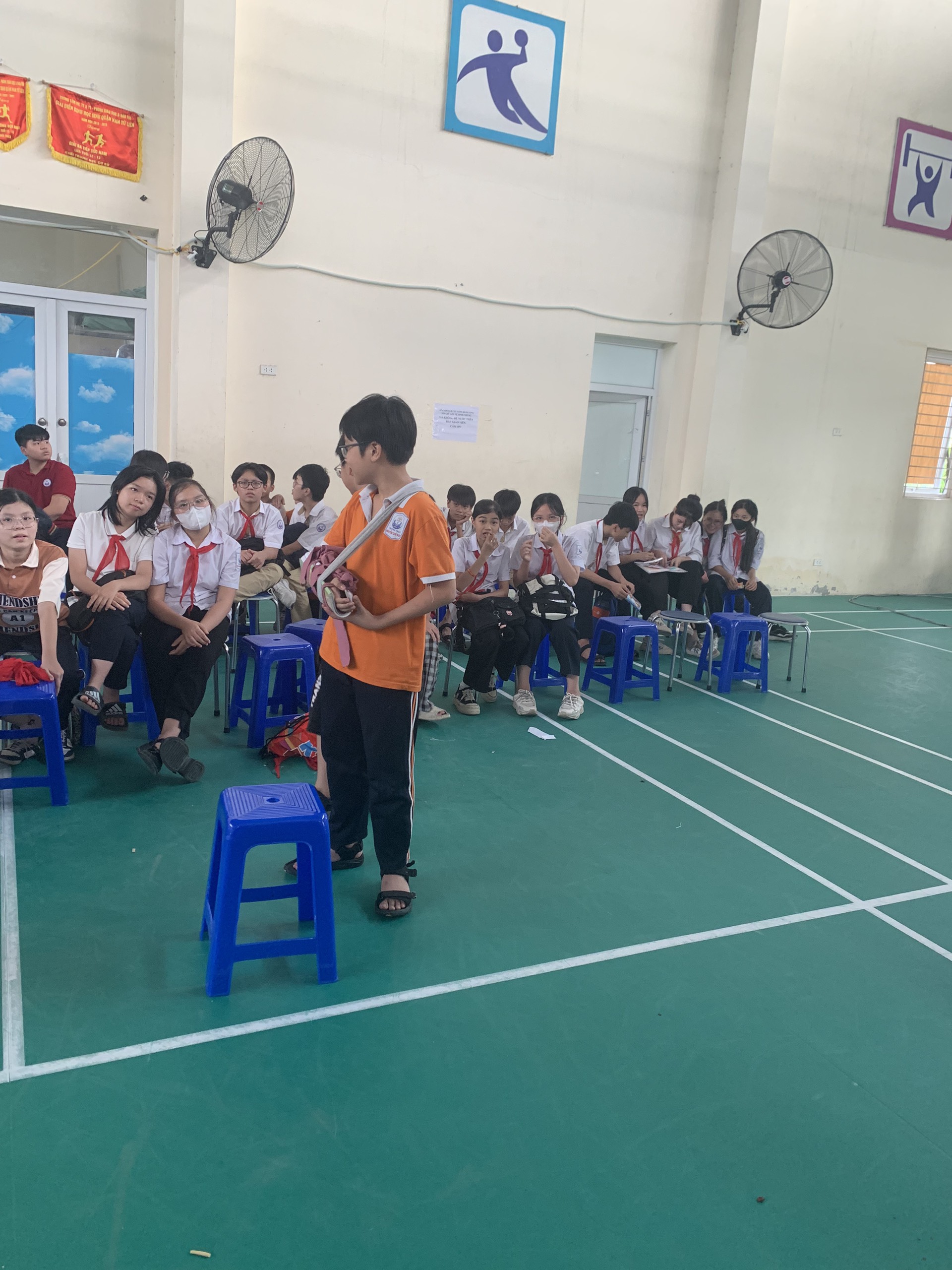D:\Van phong\Ảnh\2023-2024\11. Tập huấn sơ cấp cứu\z4819892411790_178d9bb9818e5c377a0fe6aadcc46888 (1).jpg