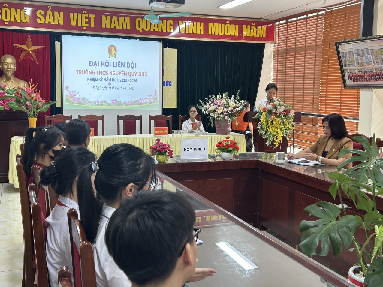 D:\Du lieu C\Desktop\ĐH liên đội\z4804564217650_bd7214027e70b15468381584d4acaea0.jpg