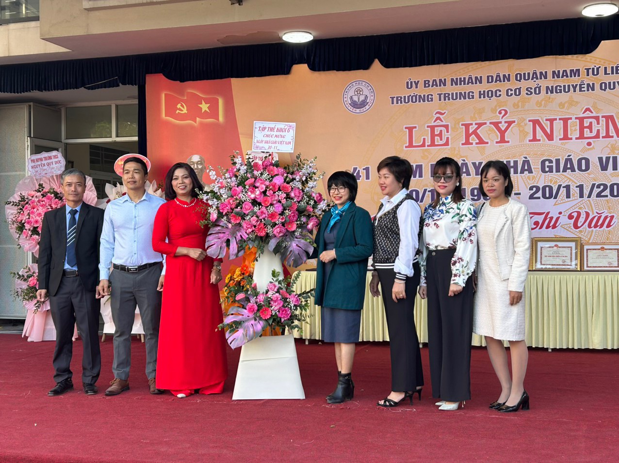 D:\Van phong\Ảnh\2023-2024\13. 20-11-2023\z4898719198777_8e543ed39be761f8d61387ec18d9959d.jpg