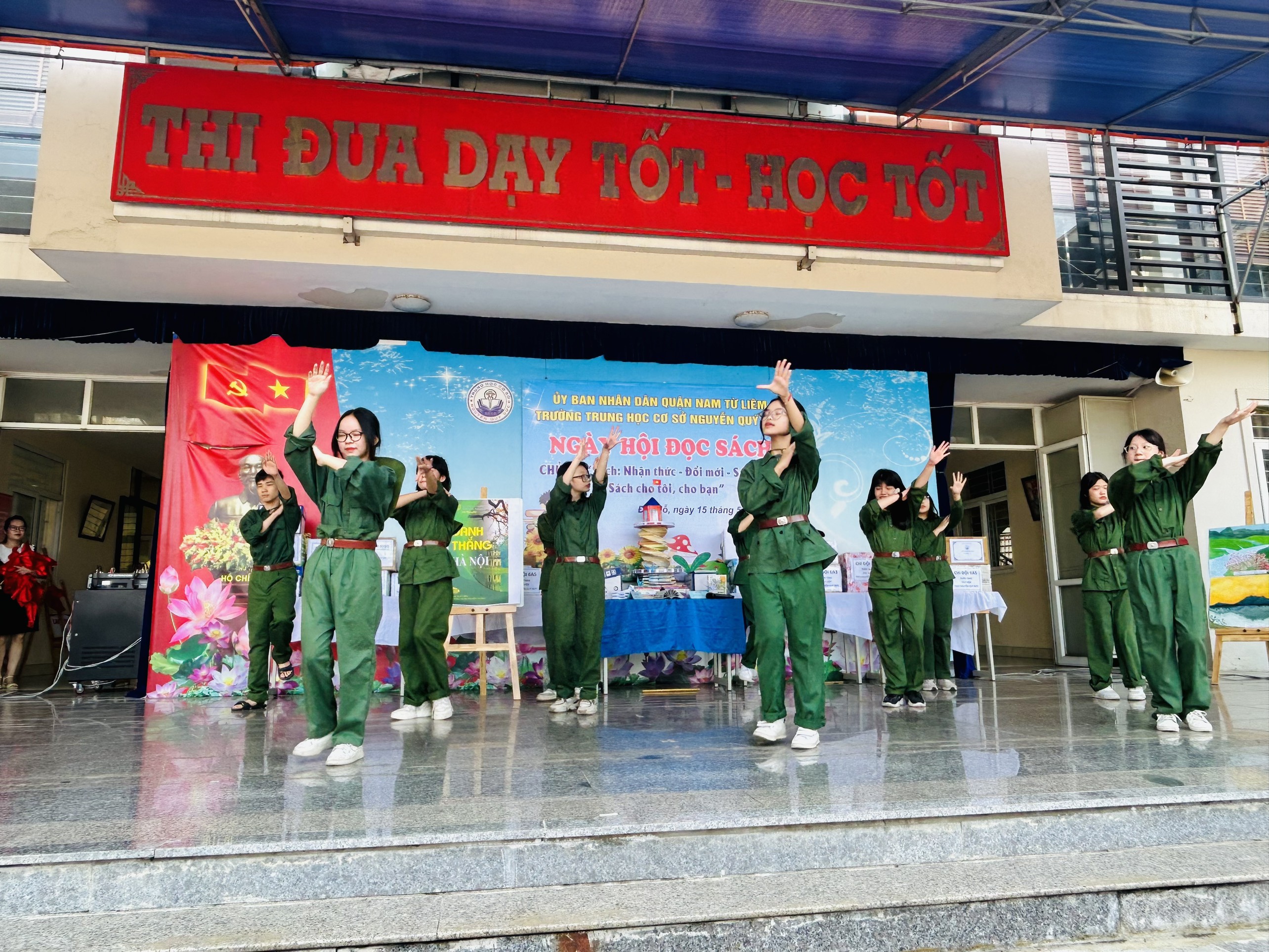 D:\Van phong\Ảnh\2022-2023\Video hoạt động HK2\22 Ngày hội đọc sách..jpg