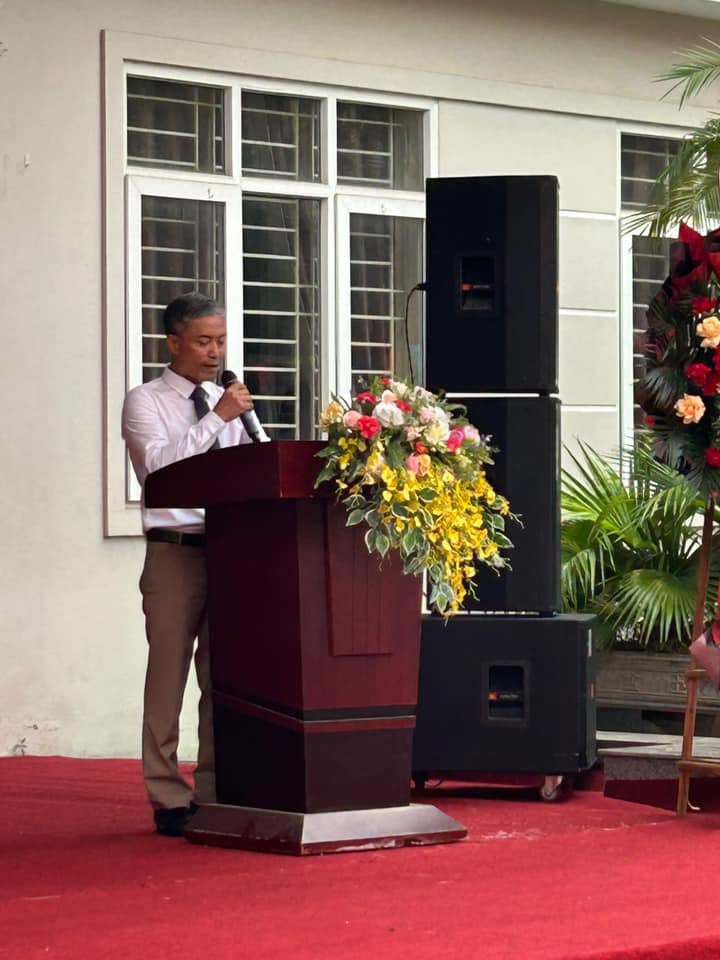 D:\Van phong\Ảnh\2023-2024\3. Khai giảng năm học 2023 - 2024\000 ảnh chọn in\e4335166-75da-46da-ae00-84d76623d6c3.jpg
