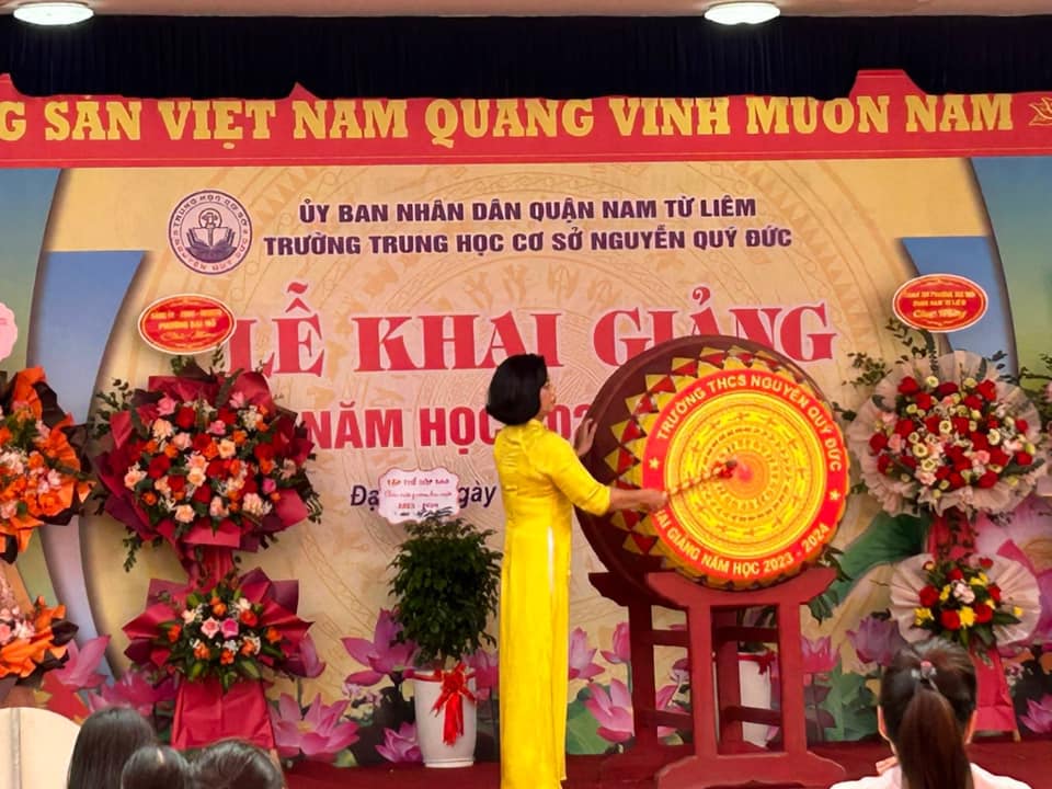 D:\Van phong\Ảnh\2023-2024\3. Khai giảng năm học 2023 - 2024\000 ảnh chọn in\375448830_971296983959036_8062446174492997929_n.jpg