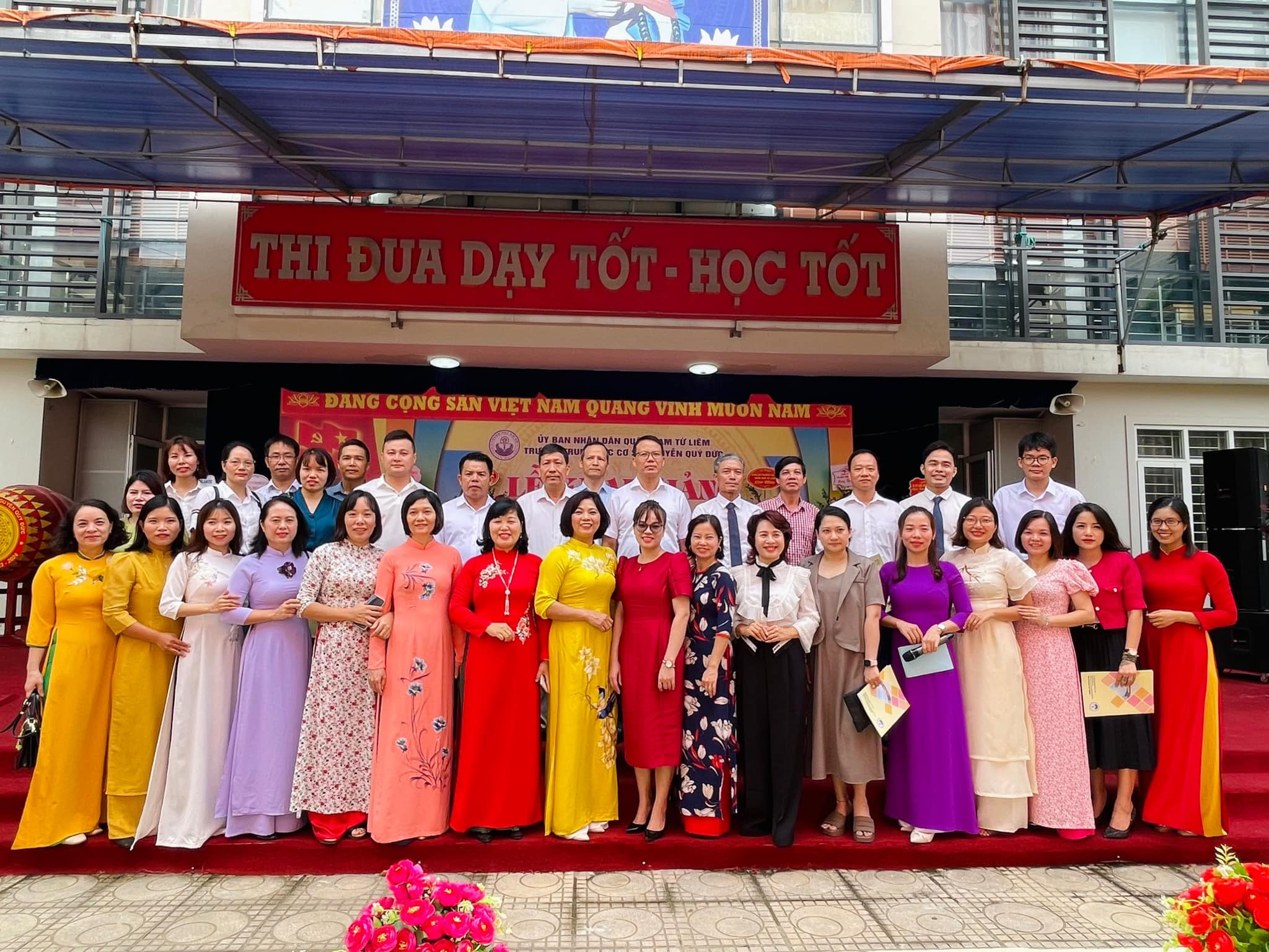 D:\Van phong\Ảnh\2023-2024\3. Khai giảng năm học 2023 - 2024\000 ảnh chọn in\26cb39bd-2e77-4fa6-9962-b2c5795ed929.jpg
