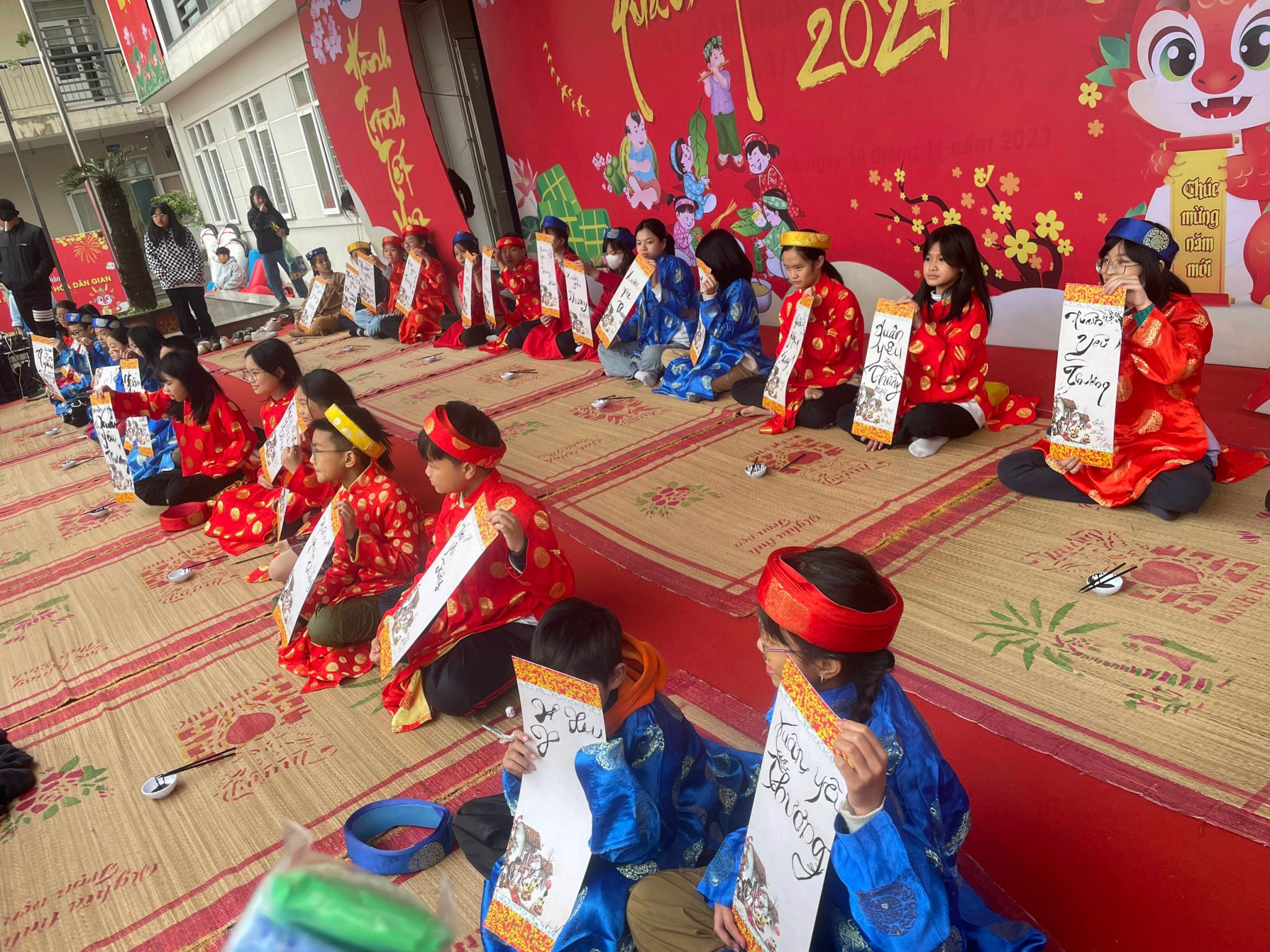 D:\Phần mềm\Website\2023-2024\15. Xuân yêu thương 2024\z5138246772853_be8a5dcd3645dd31089c210c3713502a.jpg