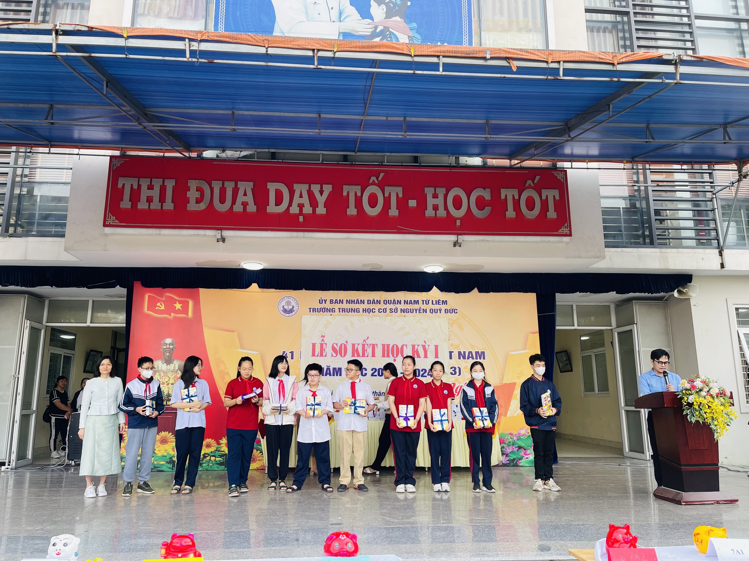 D:\Van phong\Ảnh\2023-2024\21. Sơ kết HK1\z5138295848117_4f4dda14483bb57c1a100a9af20ba05d.jpg