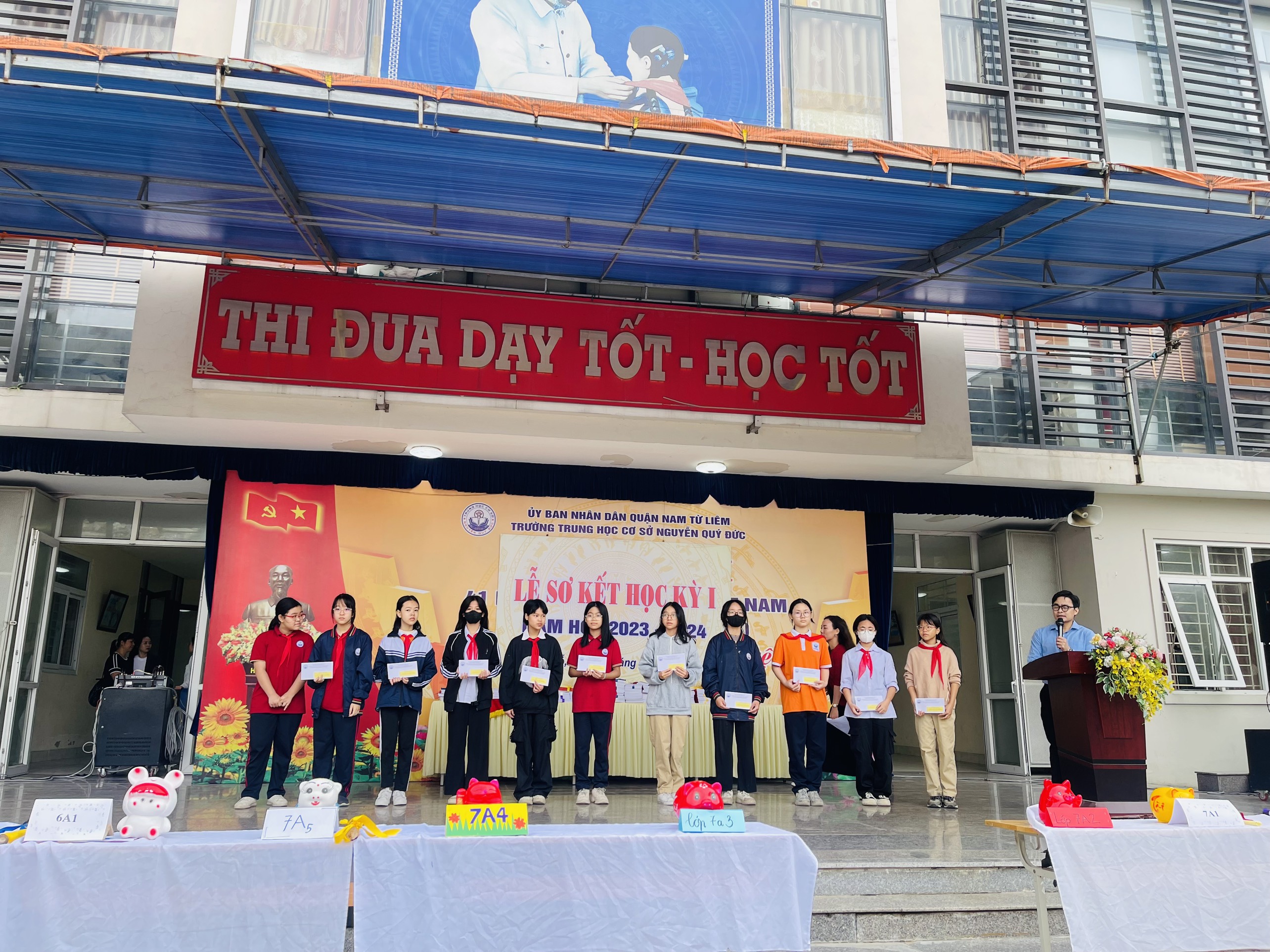 D:\Van phong\Ảnh\2023-2024\21. Sơ kết HK1\z5138295832548_a7c2238cc6e7e416c86f55de33a7e66e.jpg