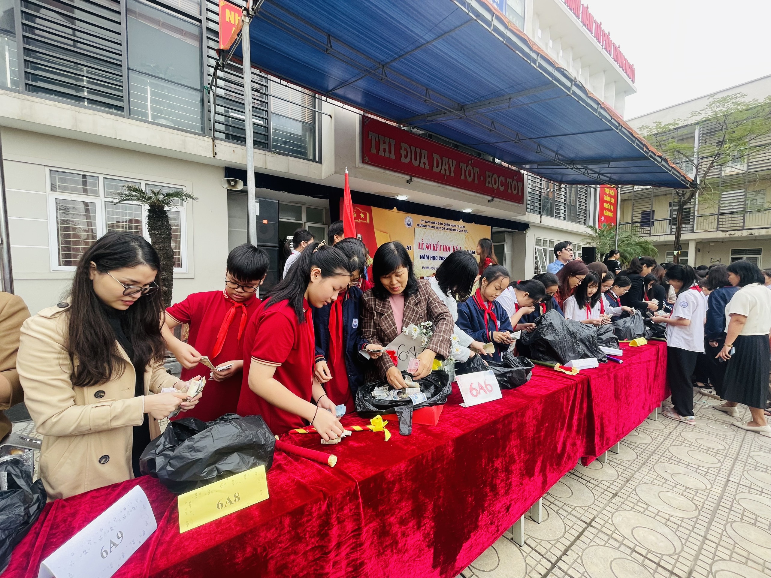 D:\Van phong\Ảnh\2023-2024\21. Sơ kết HK1\z5138295766035_7439a3a892baaf7ae2e80ddacdc9503f.jpg