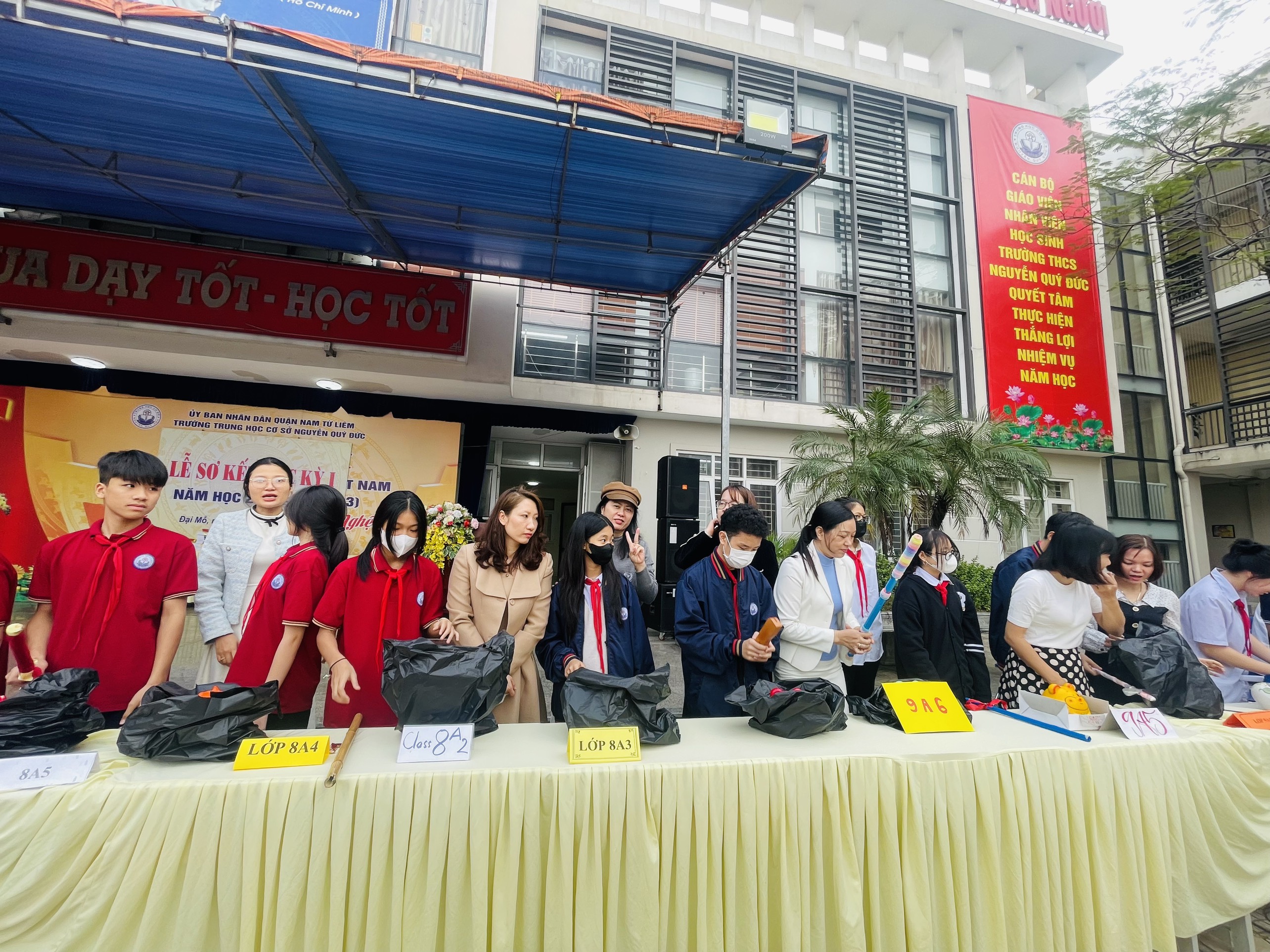 D:\Van phong\Ảnh\2023-2024\21. Sơ kết HK1\z5138295758401_367977ecccb1625a265672baa98f6ebc.jpg