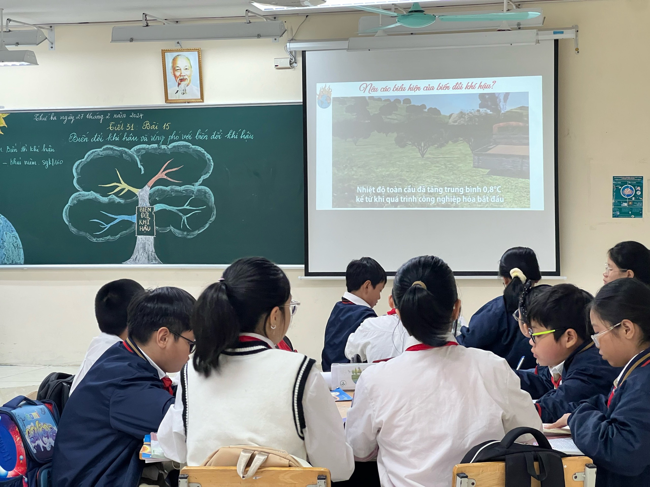 D:\Van phong\2023-2024\Kho học liệu xám\Bài giảng E-learning, Kho học liệu số\z5201667694422_bdee170bd04cc49bb504d4d37652727c.jpg