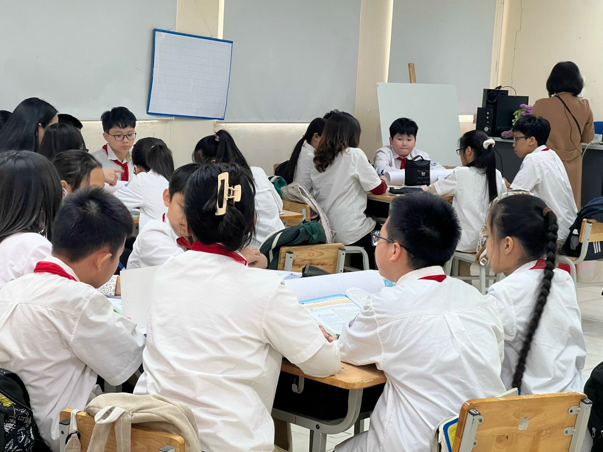 D:\Van phong\2023-2024\Kho học liệu xám\Bài giảng E-learning, Kho học liệu số\z5201667668688_df34992b54f4fcc710719d8f579051d5.jpg