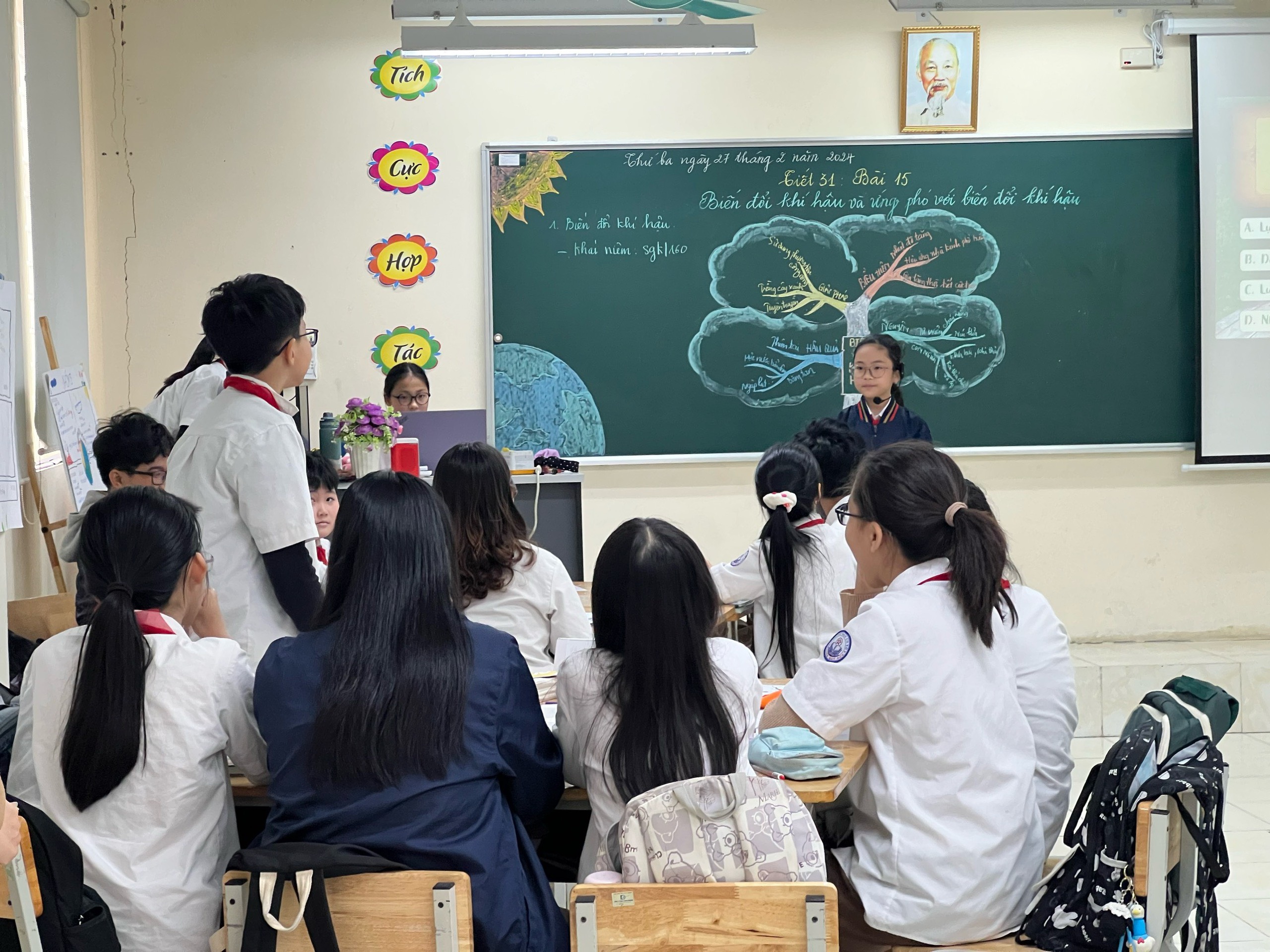 D:\Van phong\2023-2024\Kho học liệu xám\Bài giảng E-learning, Kho học liệu số\z5201678989680_7db5f664354006196cdd2ea4760a1a23.jpg