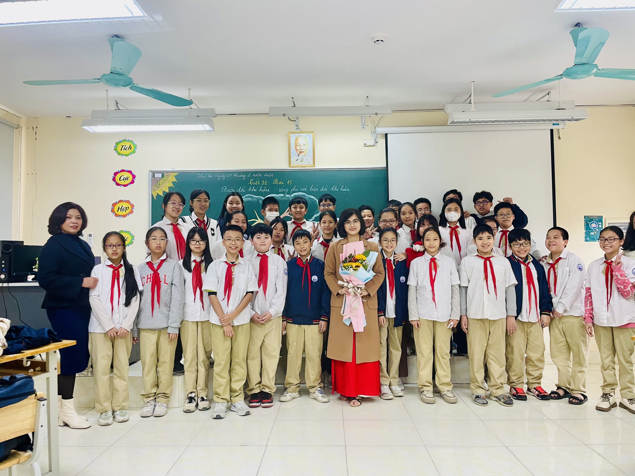 D:\Van phong\2023-2024\Kho học liệu xám\Bài giảng E-learning, Kho học liệu số\z5201667589355_6456f744b115eb873fc274ec3956f9ed.jpg