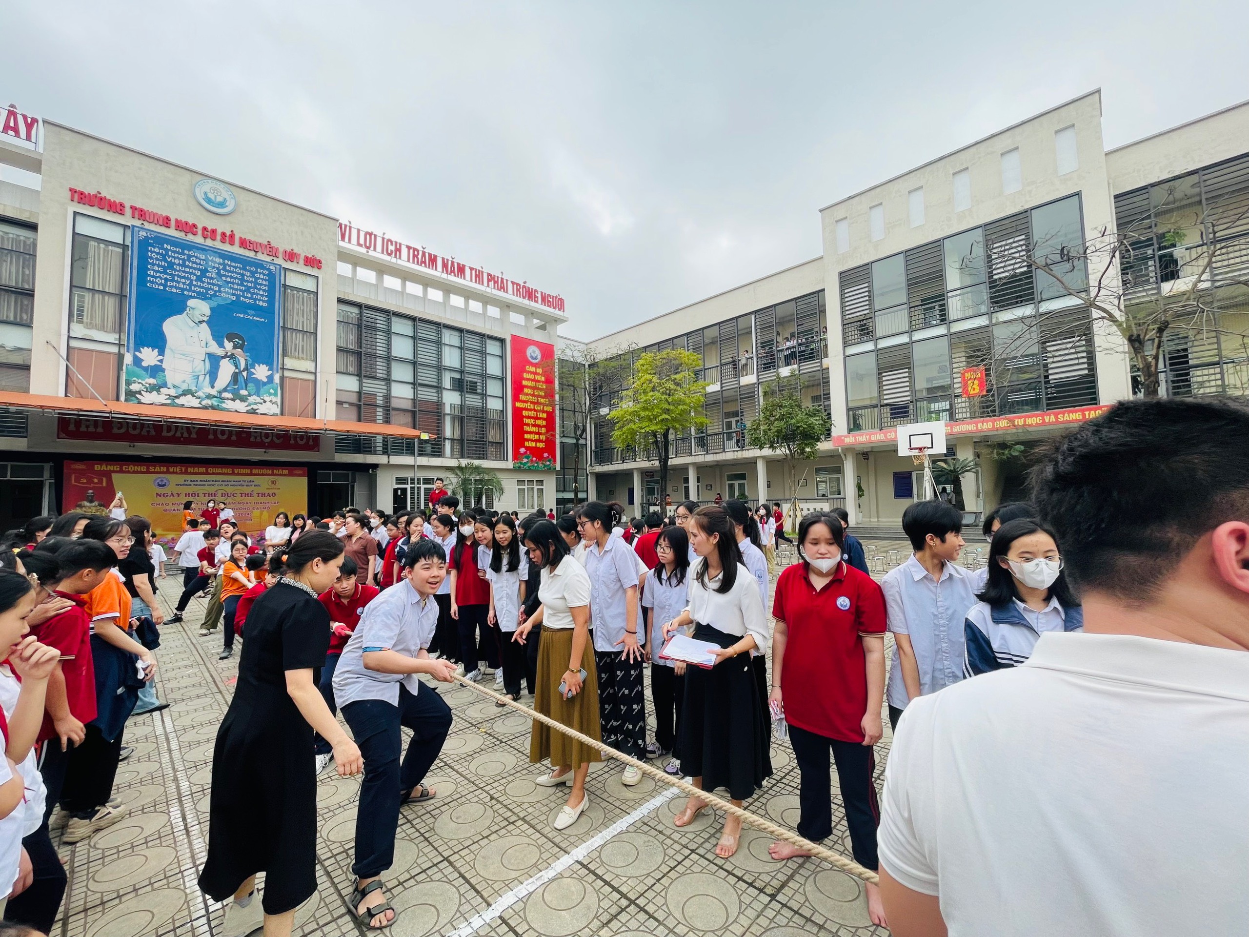 D:\Van phong\Ảnh\2023-2024\26. Hội khỏe phù đổng\z5288478845501_ce6b591ff9217ad6175bbefb45843363.jpg