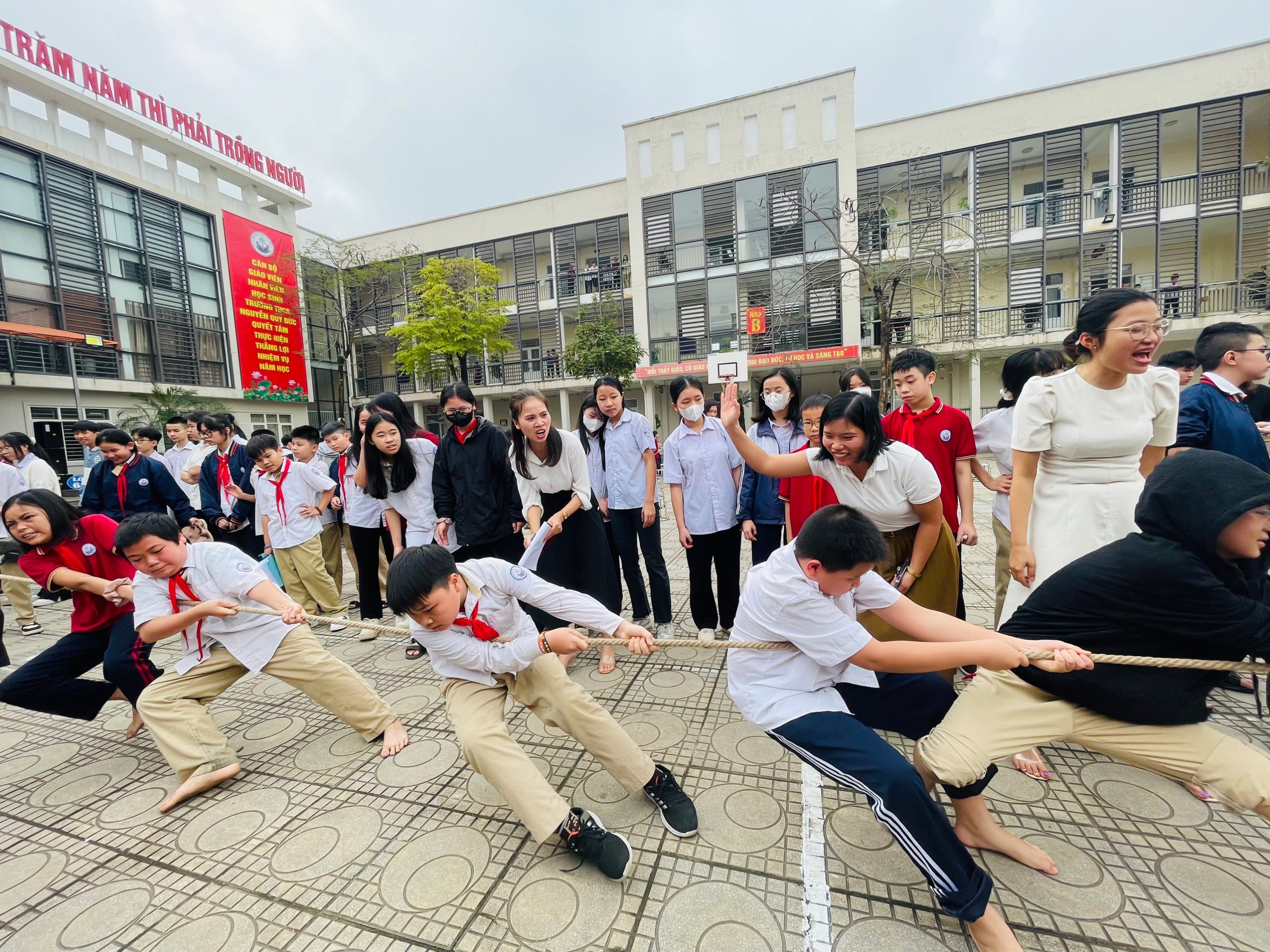 D:\Van phong\Ảnh\2023-2024\26. Hội khỏe phù đổng\z5288478811398_92f78b4443e88970df29d2b52036b38c.jpg