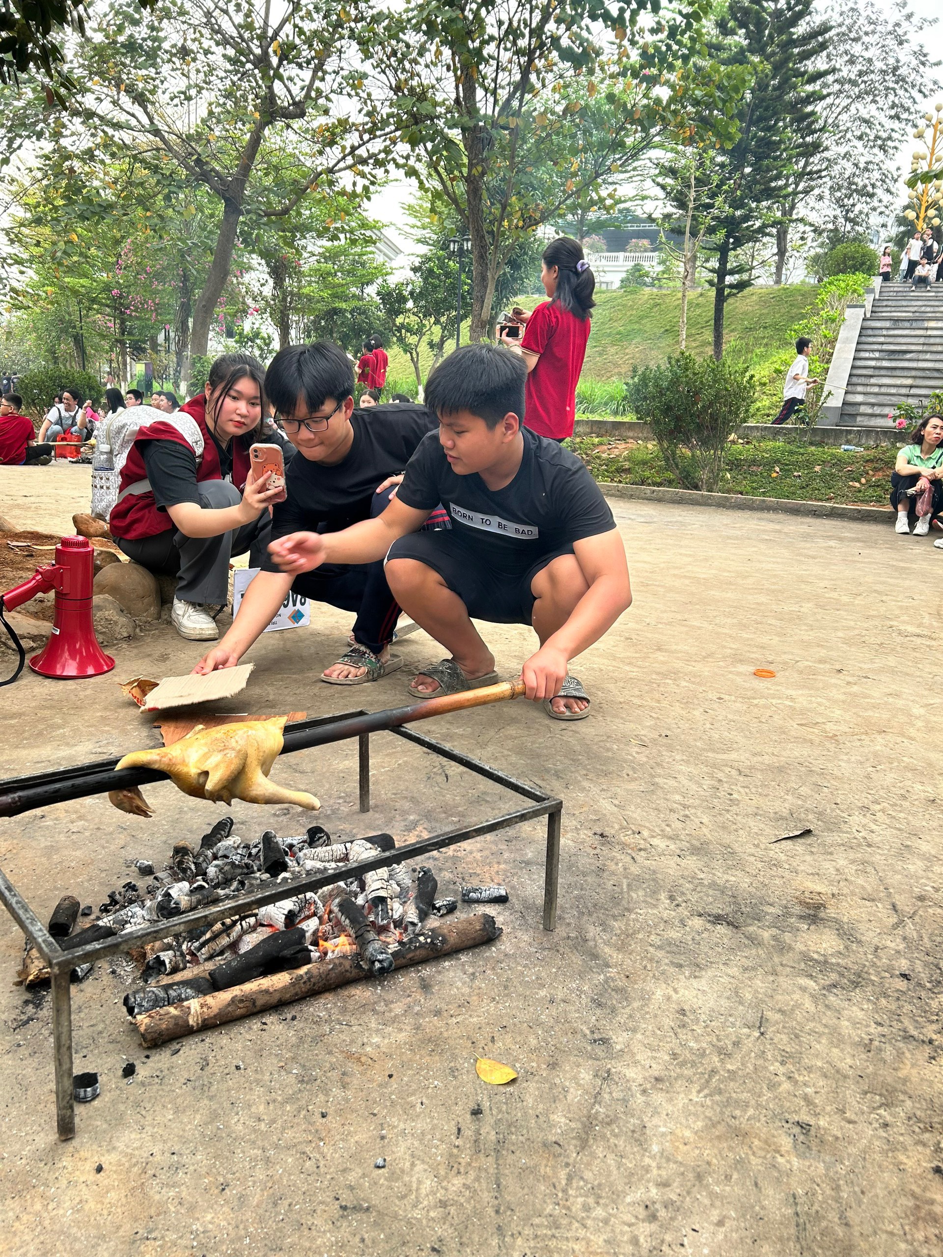 D:\Van phong\Ảnh\2023-2024\27. Tham quan Thành cổ Sơn Tây - Glory resort\z5327409318229_840380dfe3aa3df31a1422fc35bba42a.jpg