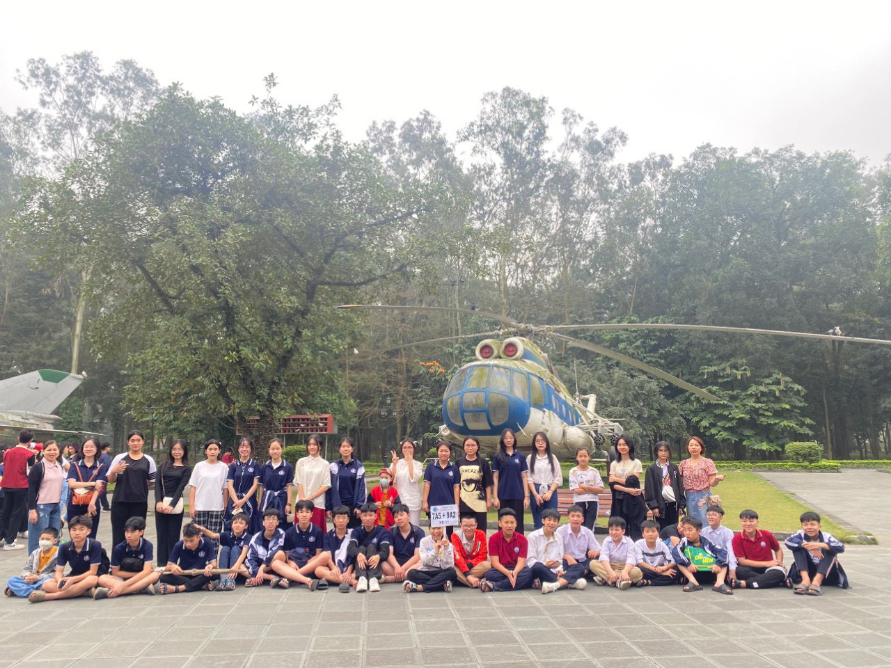 D:\Van phong\Ảnh\2023-2024\27. Tham quan Thành cổ Sơn Tây - Glory resort\z5327409215261_30cdb39178043b7b2346ed718a545955.jpg