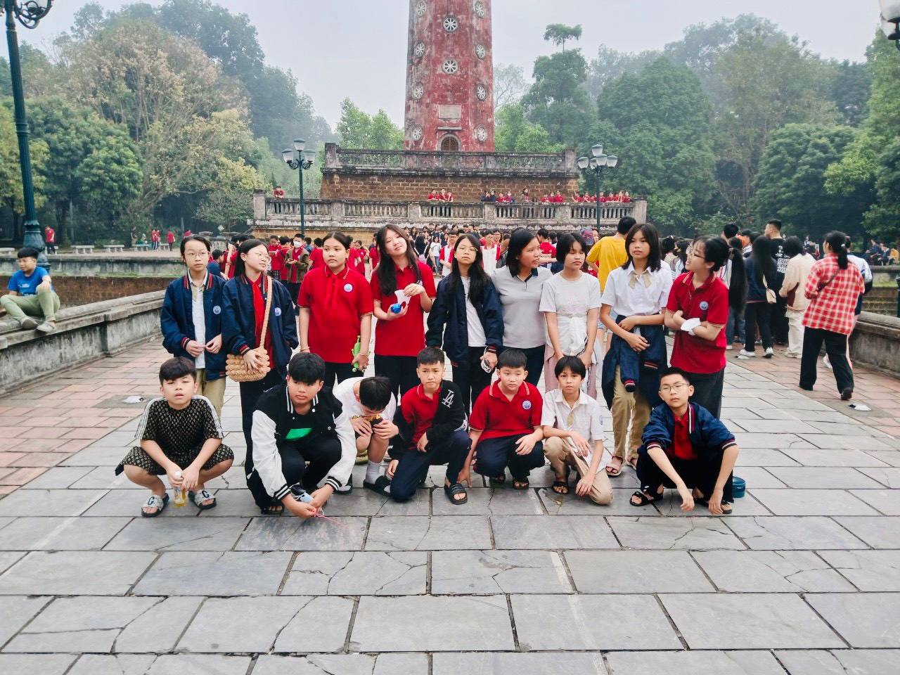 D:\Van phong\Ảnh\2023-2024\27. Tham quan Thành cổ Sơn Tây - Glory resort\z5327409158543_091eae069558c358edf06b83ff2c3bae.jpg