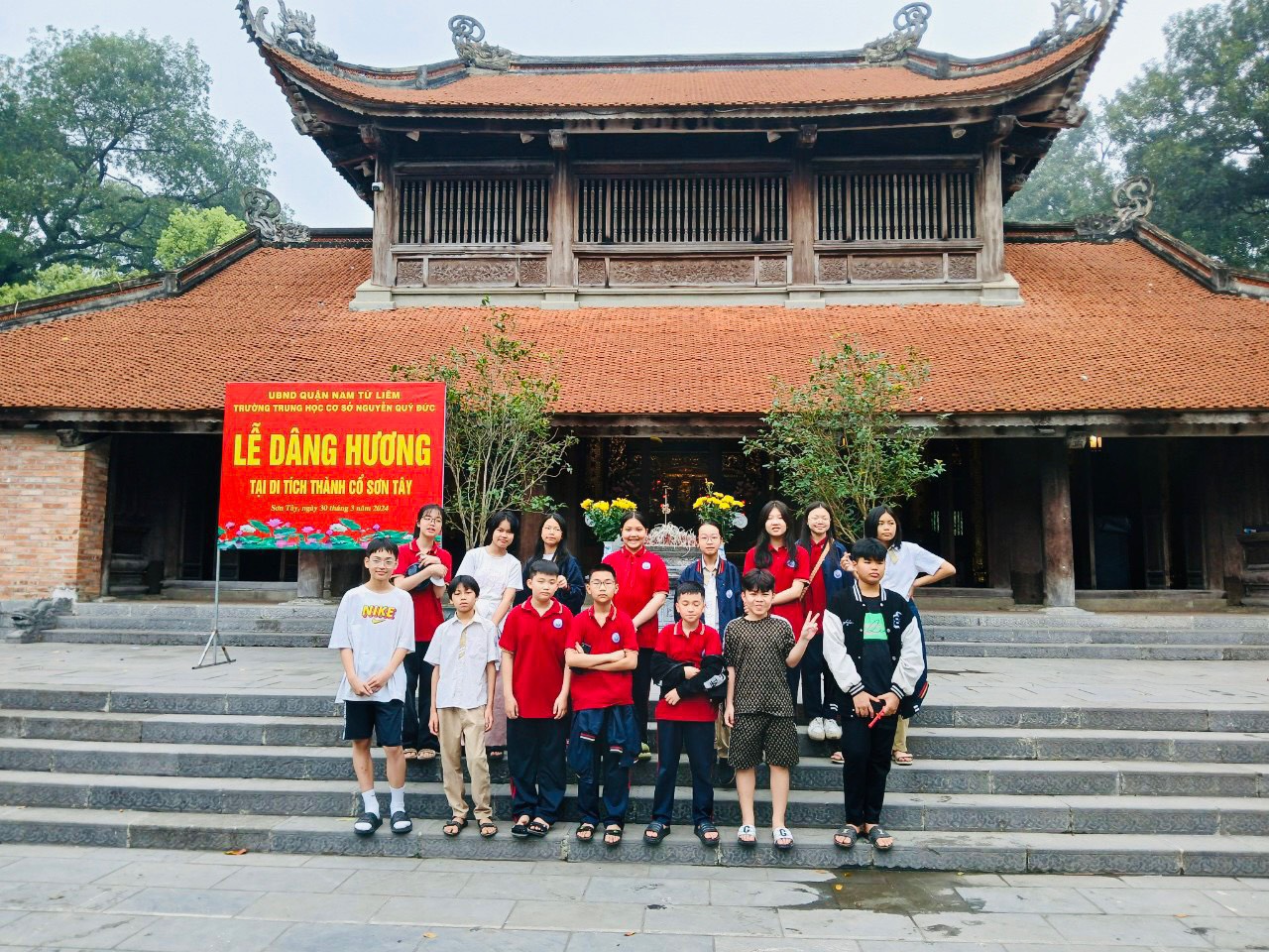 D:\Van phong\Ảnh\2023-2024\27. Tham quan Thành cổ Sơn Tây - Glory resort\z5327409148046_c9337d79facc7643a2d827ace858e315.jpg
