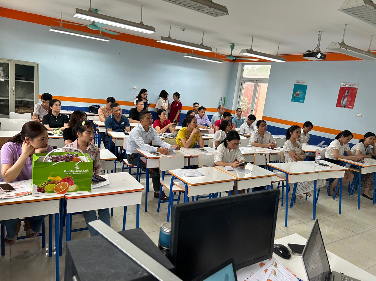 D:\Van phong\Ảnh\2023-2024\31. Họp PH cuối năm\z5458180038908_dadccfe52860292f70dd5b47f8248ee3.jpg