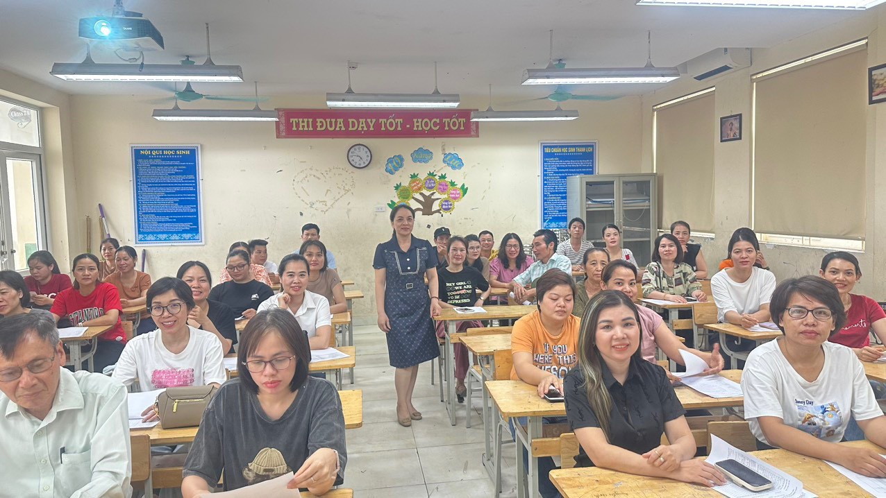 D:\Van phong\Ảnh\2023-2024\31. Họp PH cuối năm\z5458180023743_85f9c2e446694a8ca1a8b6dd627acadd.jpg