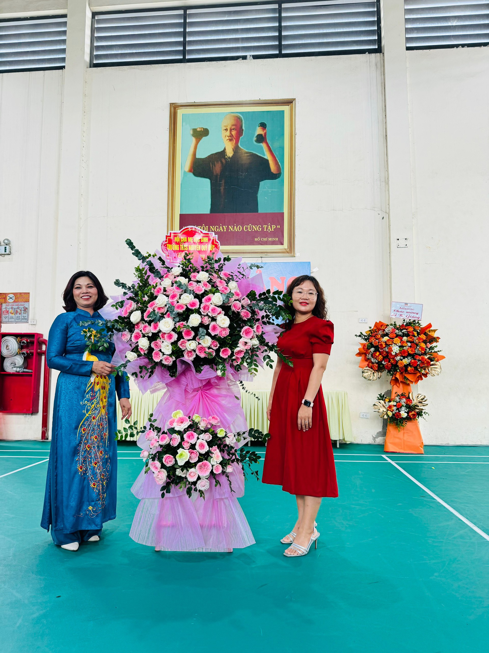 D:\Van phong\Ảnh\2023-2024\32. Tổng kết năm học\z5493852992472_1dbb08e6527c459dd4def382ed01f79e.jpg