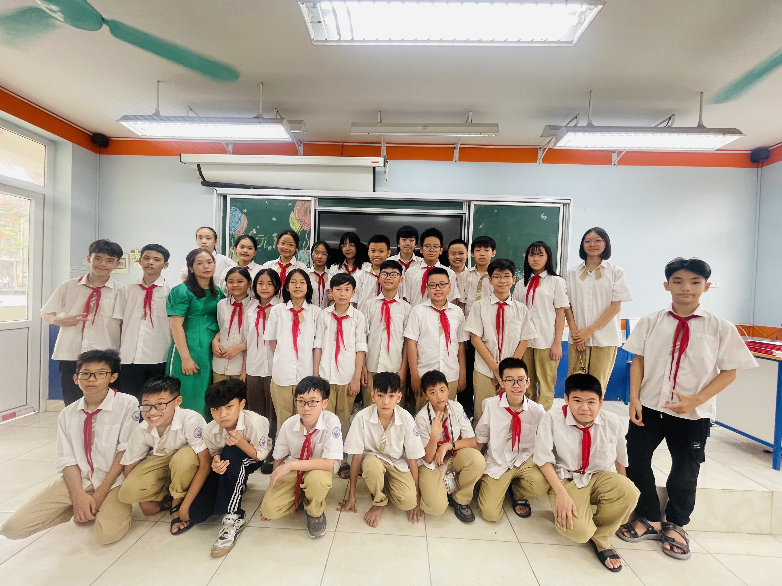 D:\Van phong\Ảnh\2023-2024\32. Tổng kết năm học\z5493853118909_c2b22deb28ea92cd41b5b94505a0711d.jpg