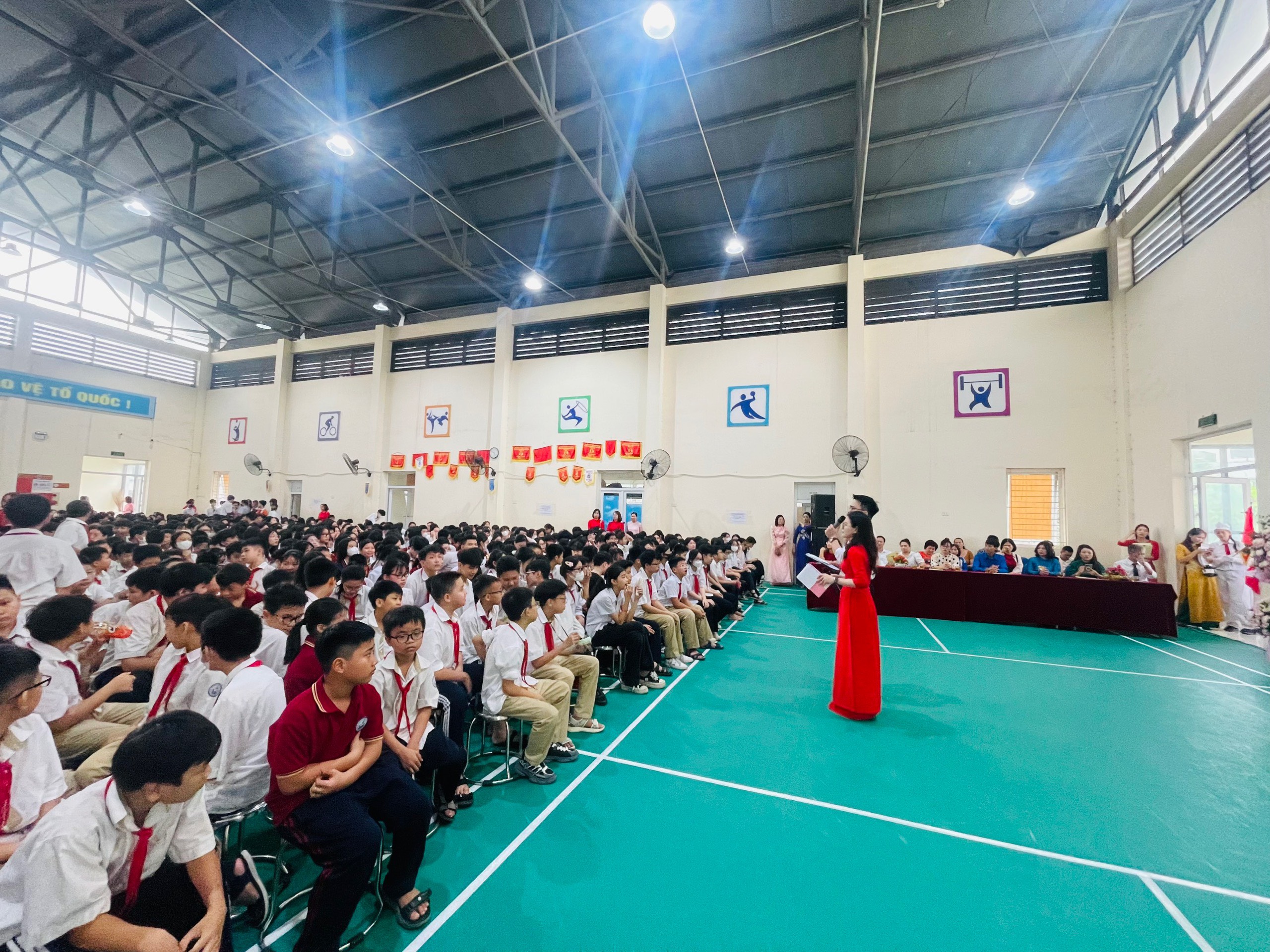 D:\Van phong\Ảnh\2023-2024\32. Tổng kết năm học\z5493853082573_c0f87d1a6ecad0e660e4bc583e64a3ba.jpg