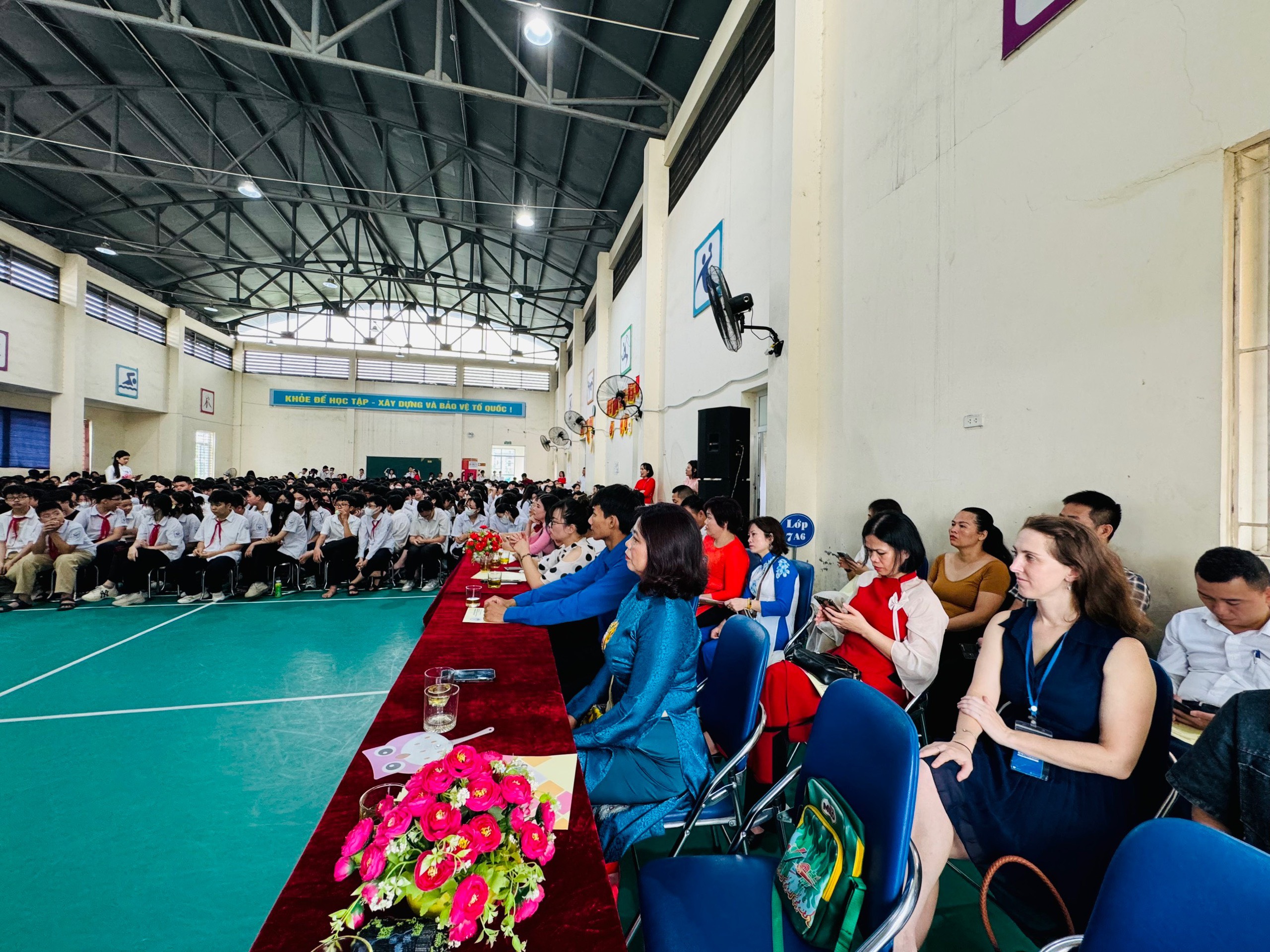 D:\Van phong\Ảnh\2023-2024\32. Tổng kết năm học\z5493853059975_a164d2d5845314822a1506a775fccb3a.jpg
