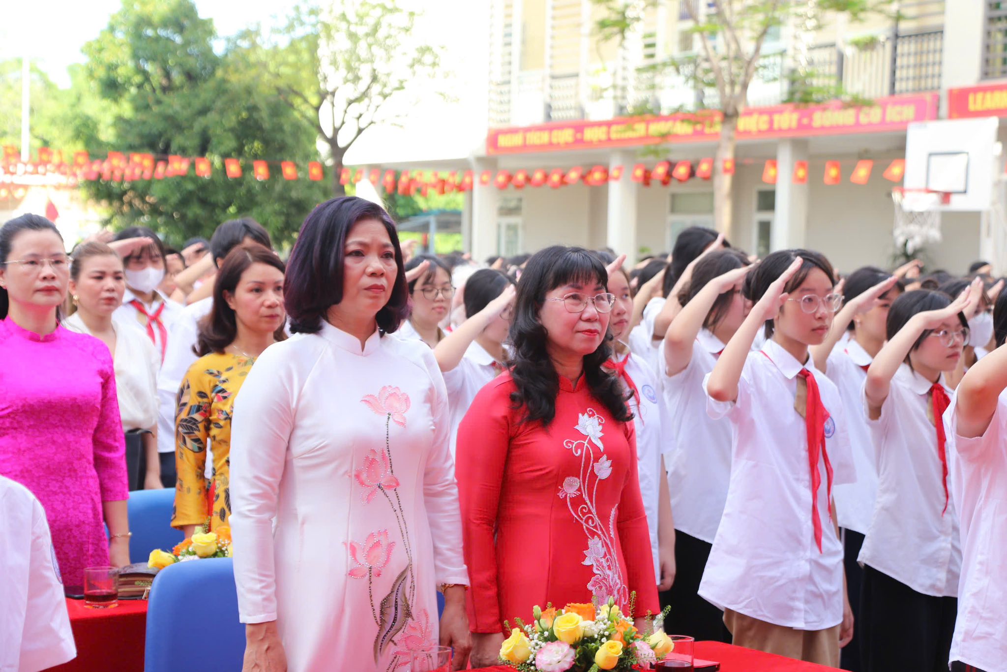 D:\Ảnh\2025-2026\Khai giảng\c413f70b-a31f-4d94-bcc3-815f0fa1f717.jfif