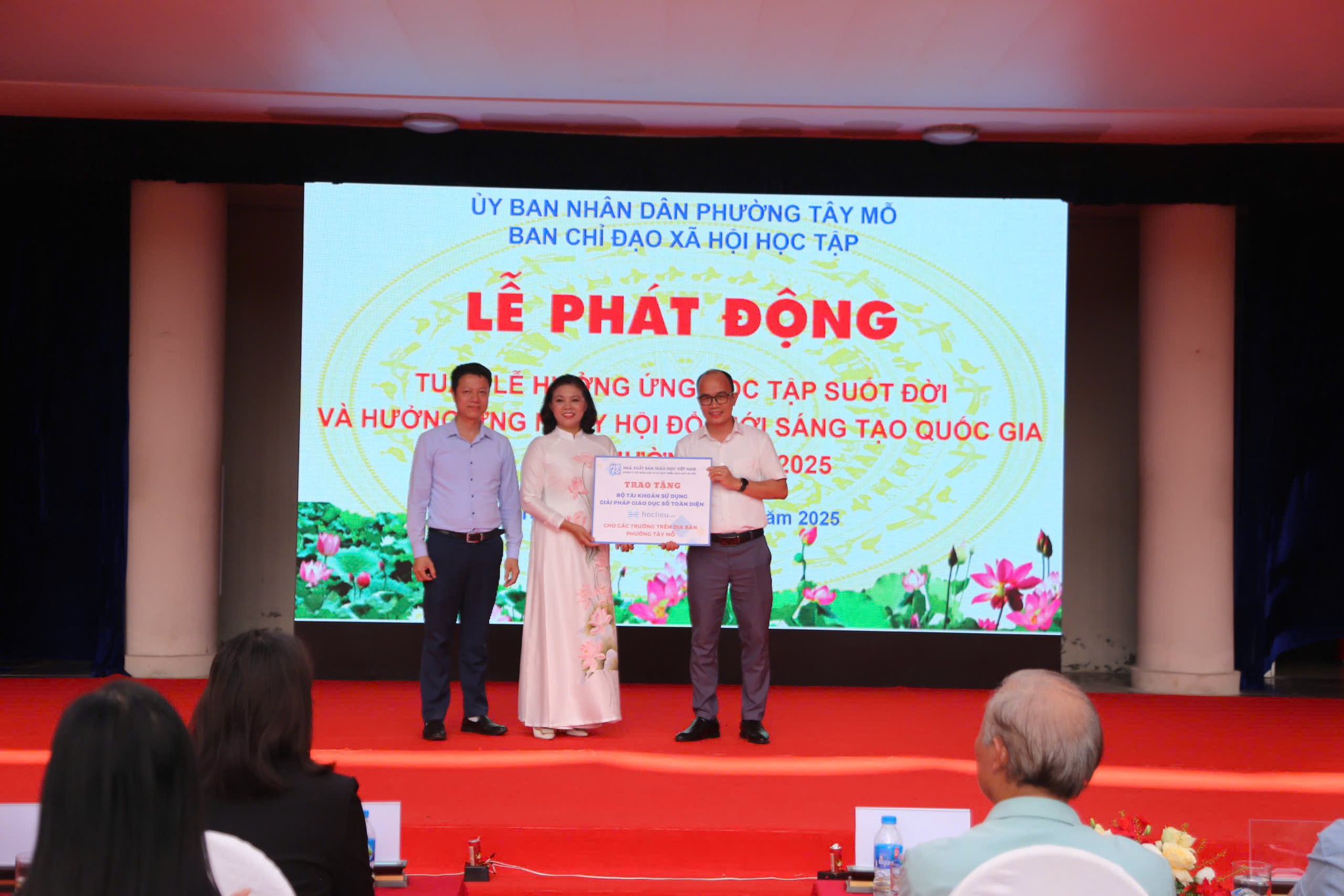 D:\Ảnh\2025-2026\Tuần lễ học tập suốt đời\8d7f2b71-44e7-4a2a-8a16-54dd5b2bcb02.jfif