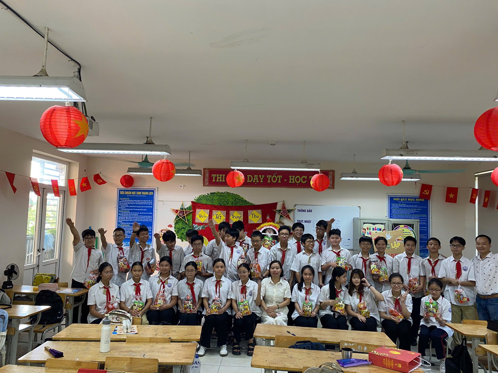 D:\Ảnh\2025-2026\SẮC MÀU TRUNG THU\7ade7486-f999-4dcb-9f42-a32ff4791378.jfif