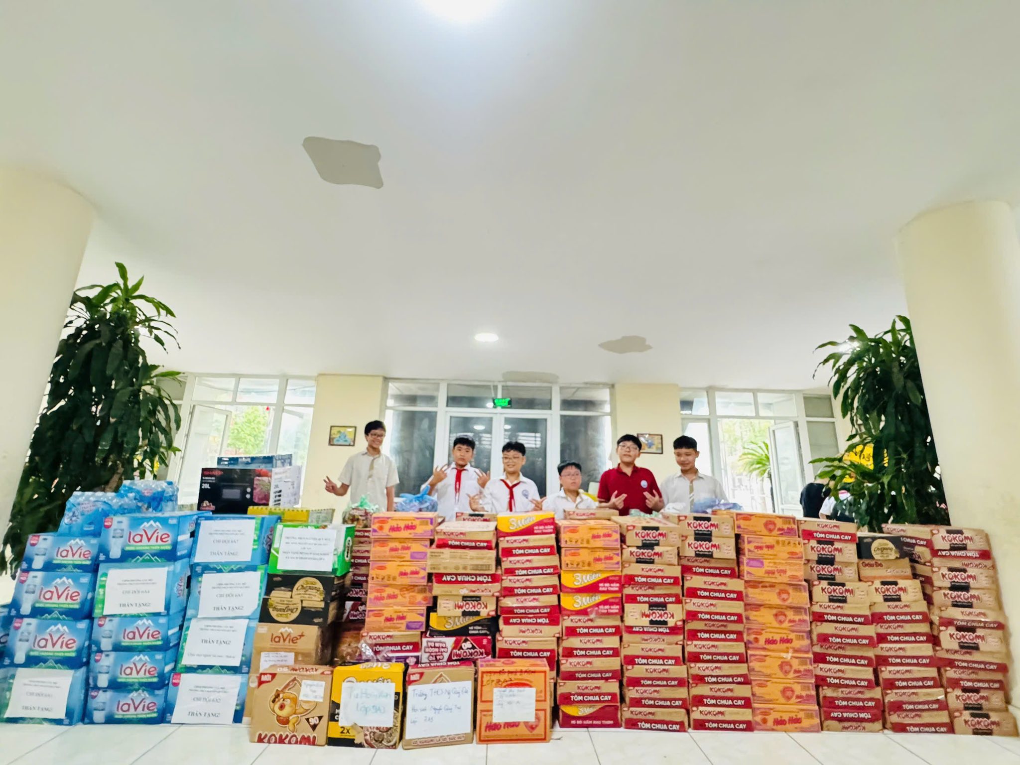 D:\Ảnh\2025-2026\HÀNH TRÌNH YÊU THƯƠNG – GỬI TRAO NHỮNG TẤM LÒNG NHÂN ÁI\ecf01fce-ba31-4630-89cf-1ab753d8ea1b.jfif