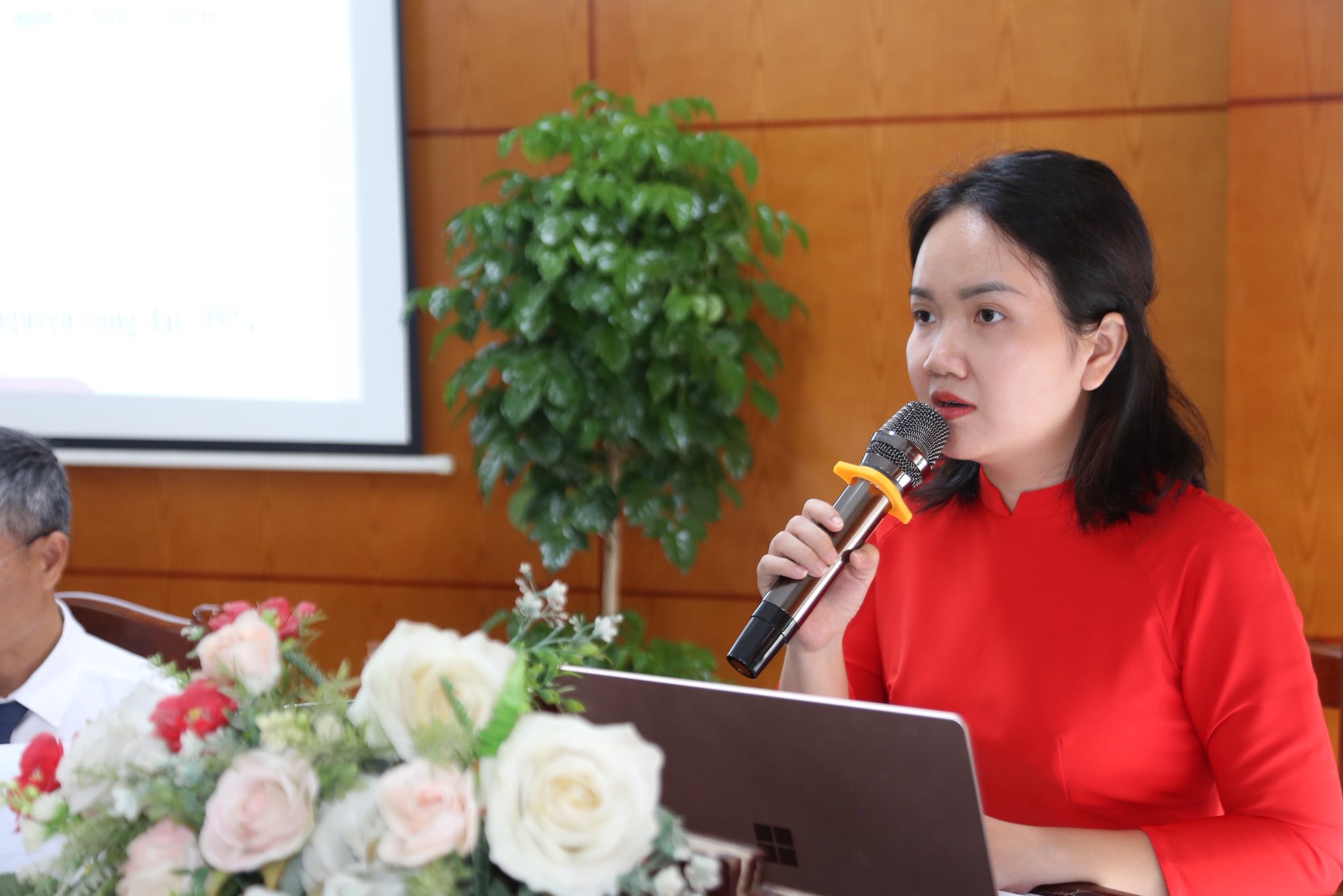 D:\Ảnh\2025-2026\HN CC VC NLĐ\8b1cb18e-6675-43c4-bdf2-d5f137b2104e.jfif