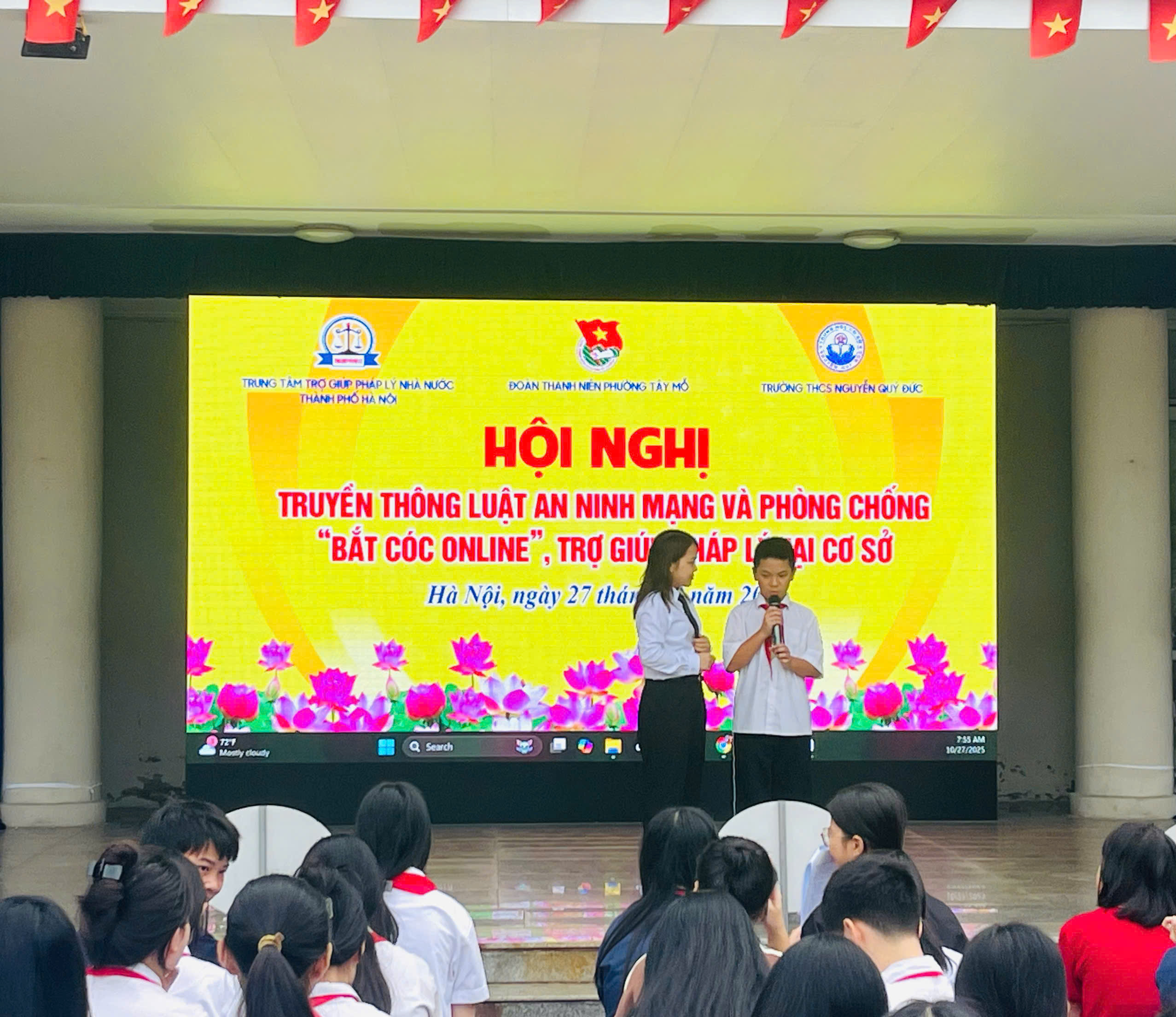 D:\Ảnh\2025-2026\Tuyên truyền pháp luật\gen-h-z7160363399084_7e36476faecd19ae76f5964442d881f2.jpg