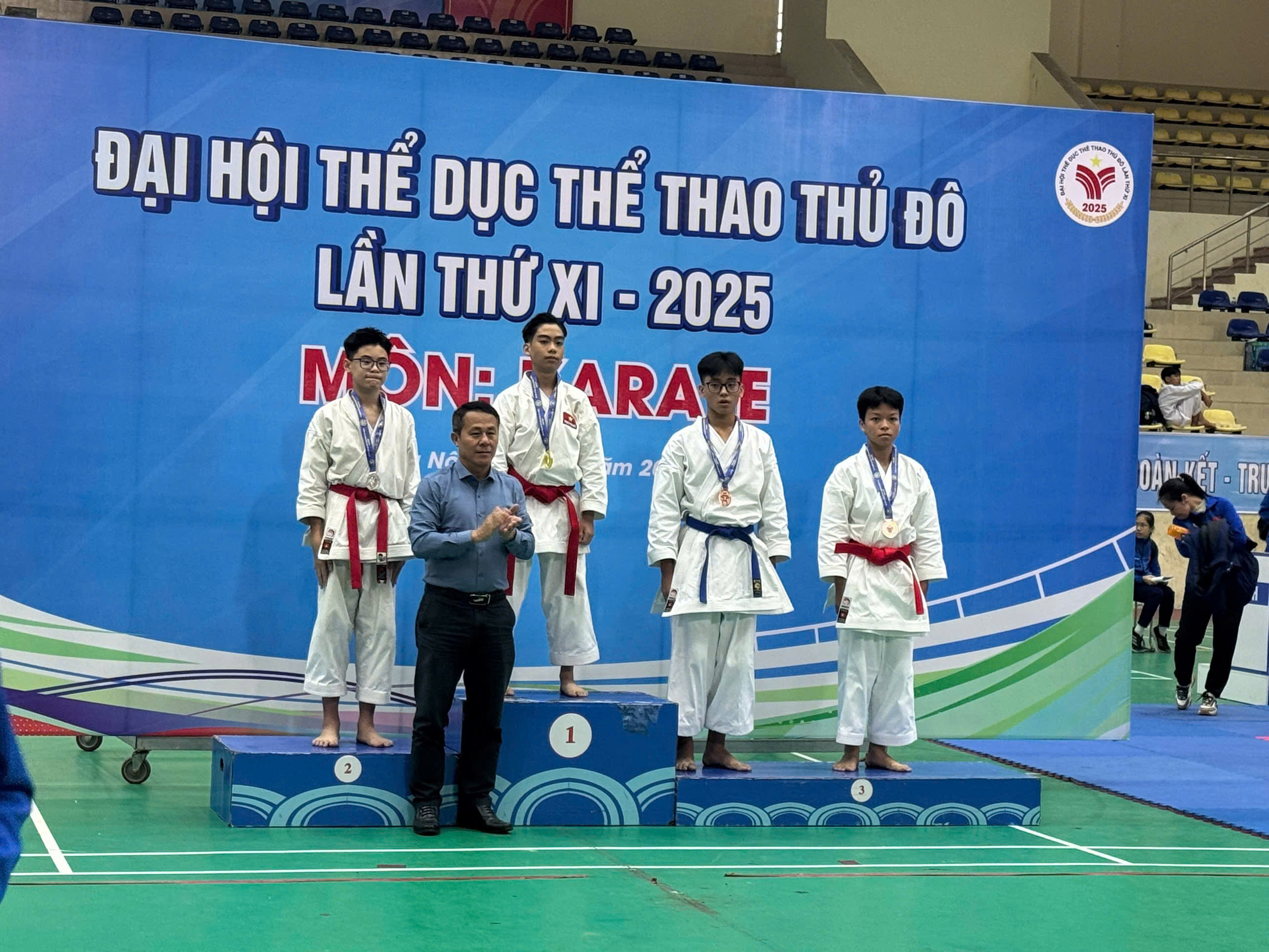 D:\Ảnh\2025-2026\25. Thành tích TDTT 2025\gen-h-z7215115901699_78932bc3511ddf1589450b7edd00b333.jpg