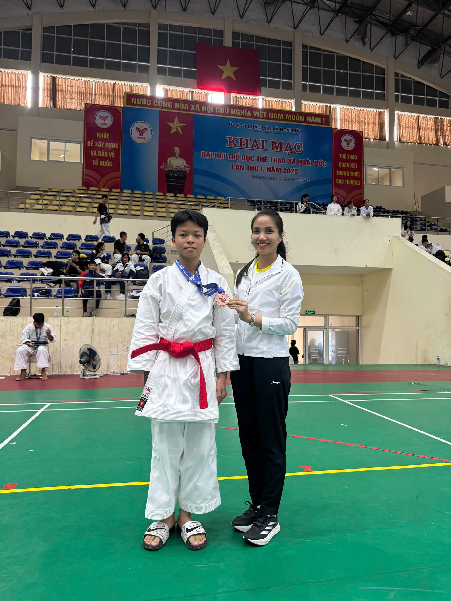 D:\Ảnh\2025-2026\25. Thành tích TDTT 2025\gen-h-z7215115892562_c7916d83cc590d0535089e26c836fec3.jpg