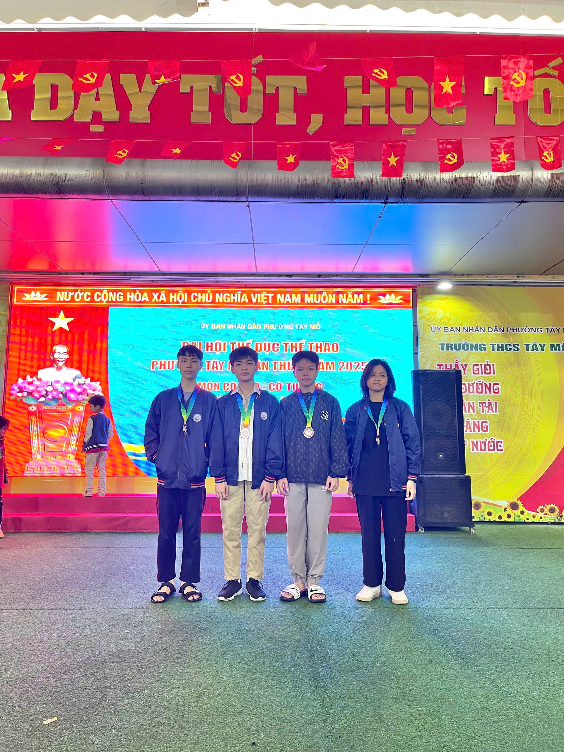 D:\Ảnh\2025-2026\25. Thành tích TDTT 2025\gen-h-z7215115877110_d96e557812425455adbd769398d01eca.jpg