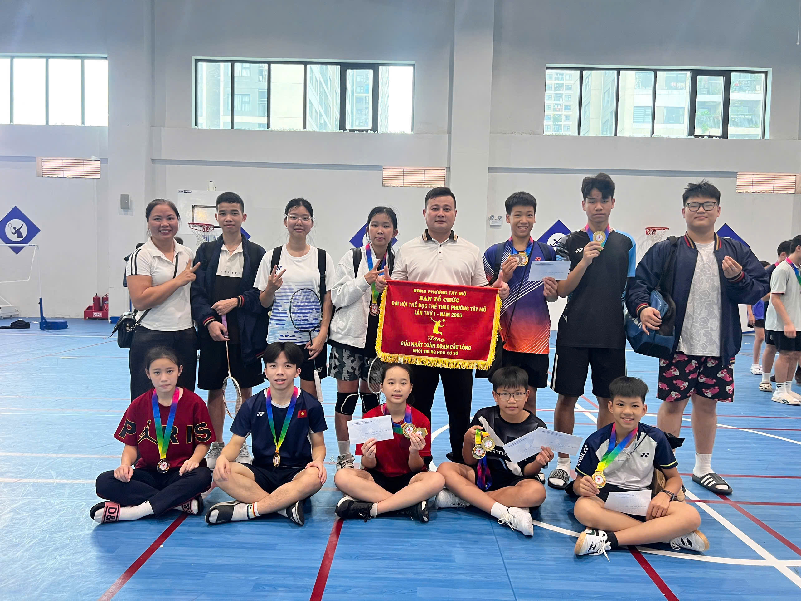 D:\Ảnh\2025-2026\25. Thành tích TDTT 2025\gen-h-z7215115836501_eb2ff690bc2eb19ffdbf86cd39a2e5a2.jpg
