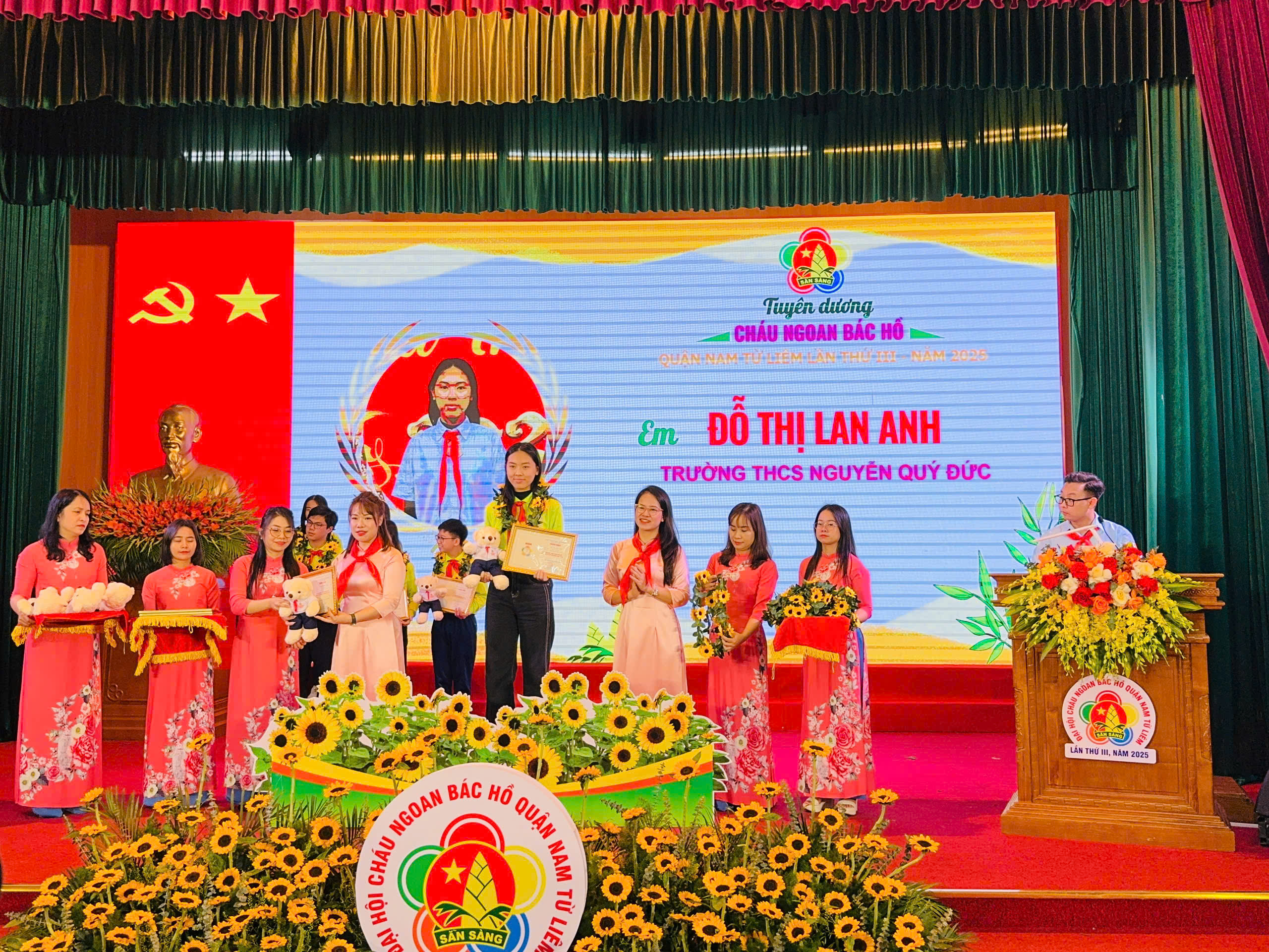 D:\Ảnh\2024-2025\15. Đội viên tham dự ĐHCNBH Quận NTL\z6394583192416_fe2e3f86bc2a43d1478c7a70325ce801.jpg