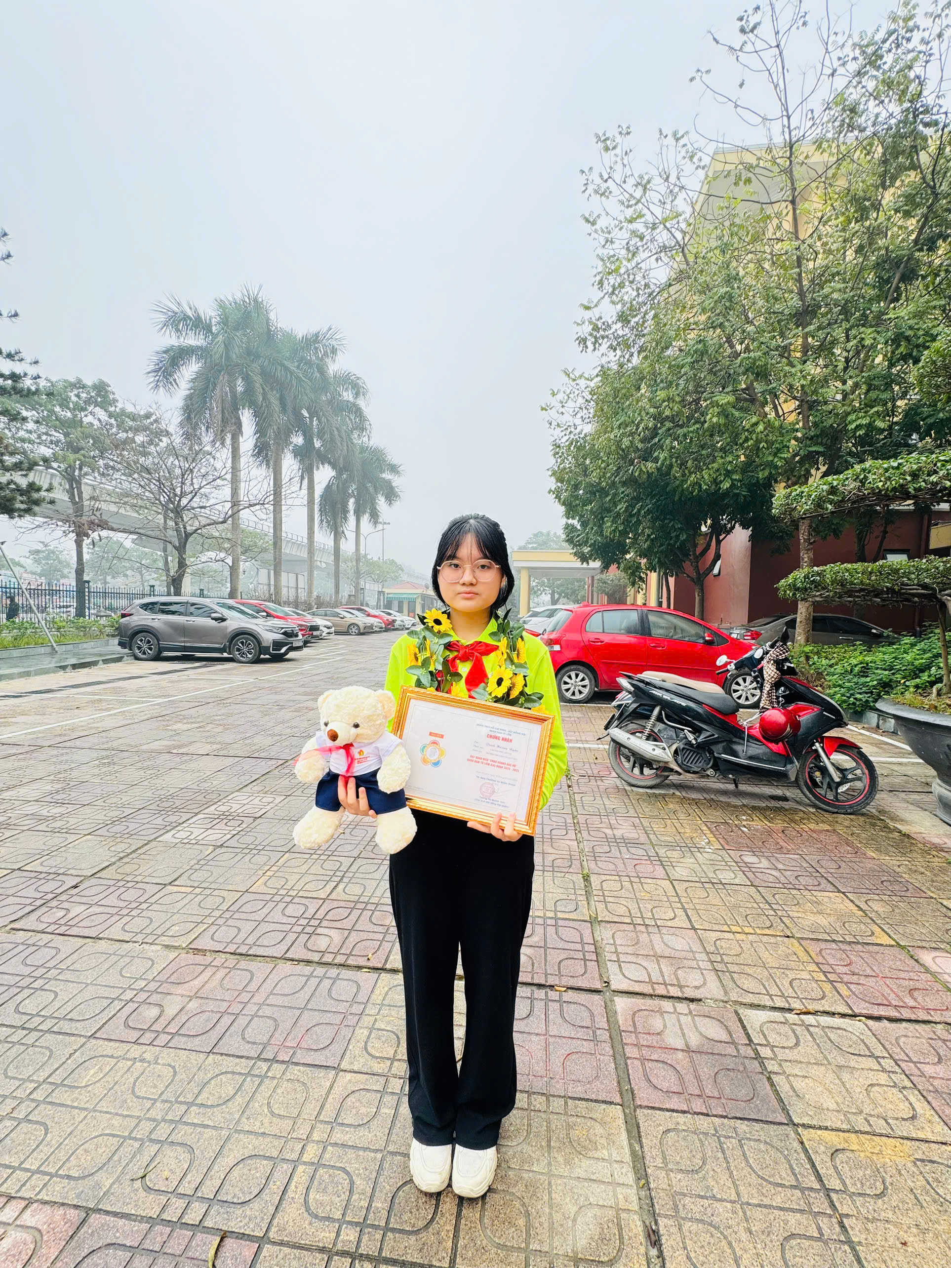 D:\Ảnh\2024-2025\15. Đội viên tham dự ĐHCNBH Quận NTL\z6394583160503_66a844d4156a44867a6e468f7f1d8516.jpg