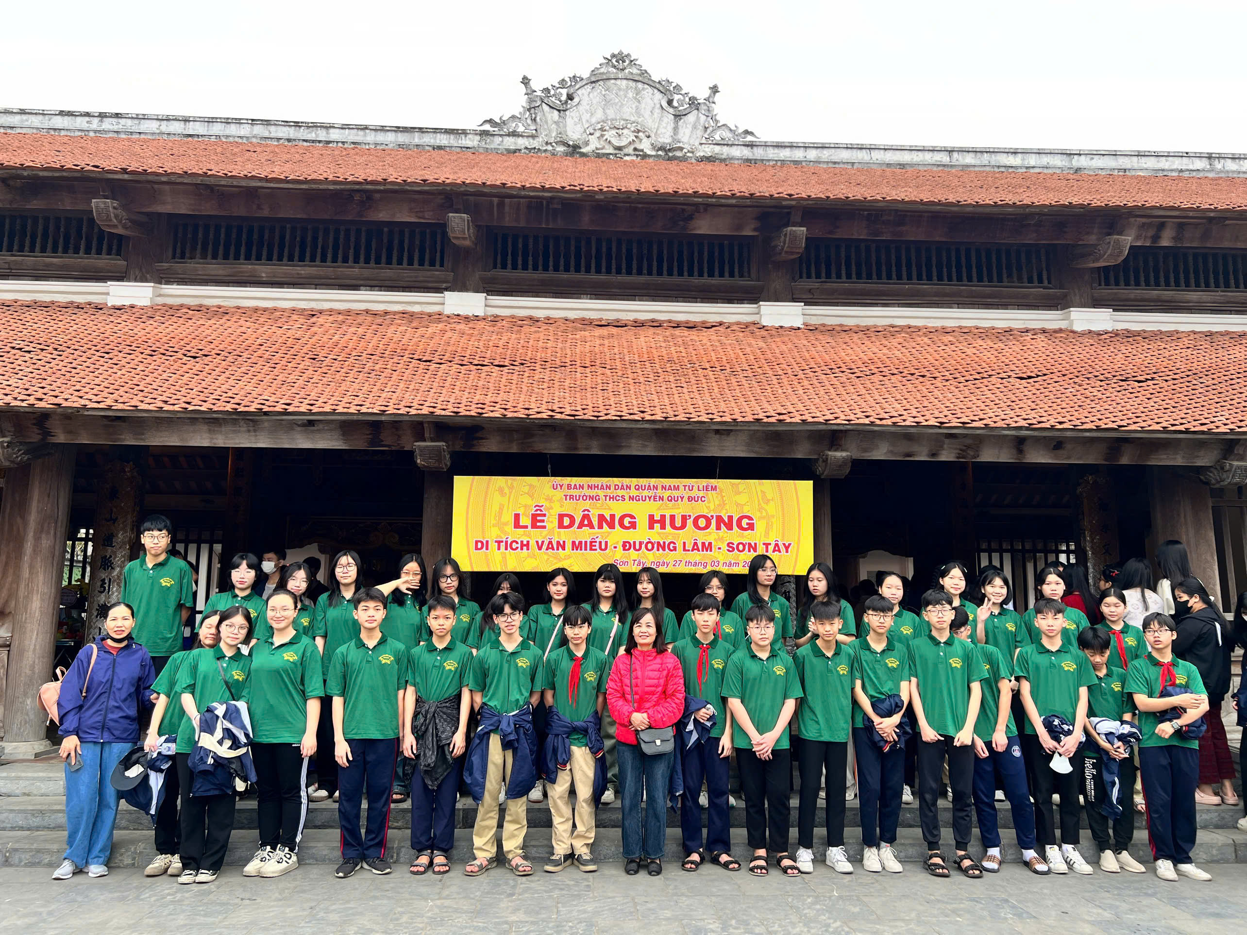 D:\Ảnh\2024-2025\19. tham quan ngoại khóa văn miếu Sơn Tây\z6451012591653_0aca0d0e747518cbe7b152443385c70b.jpg