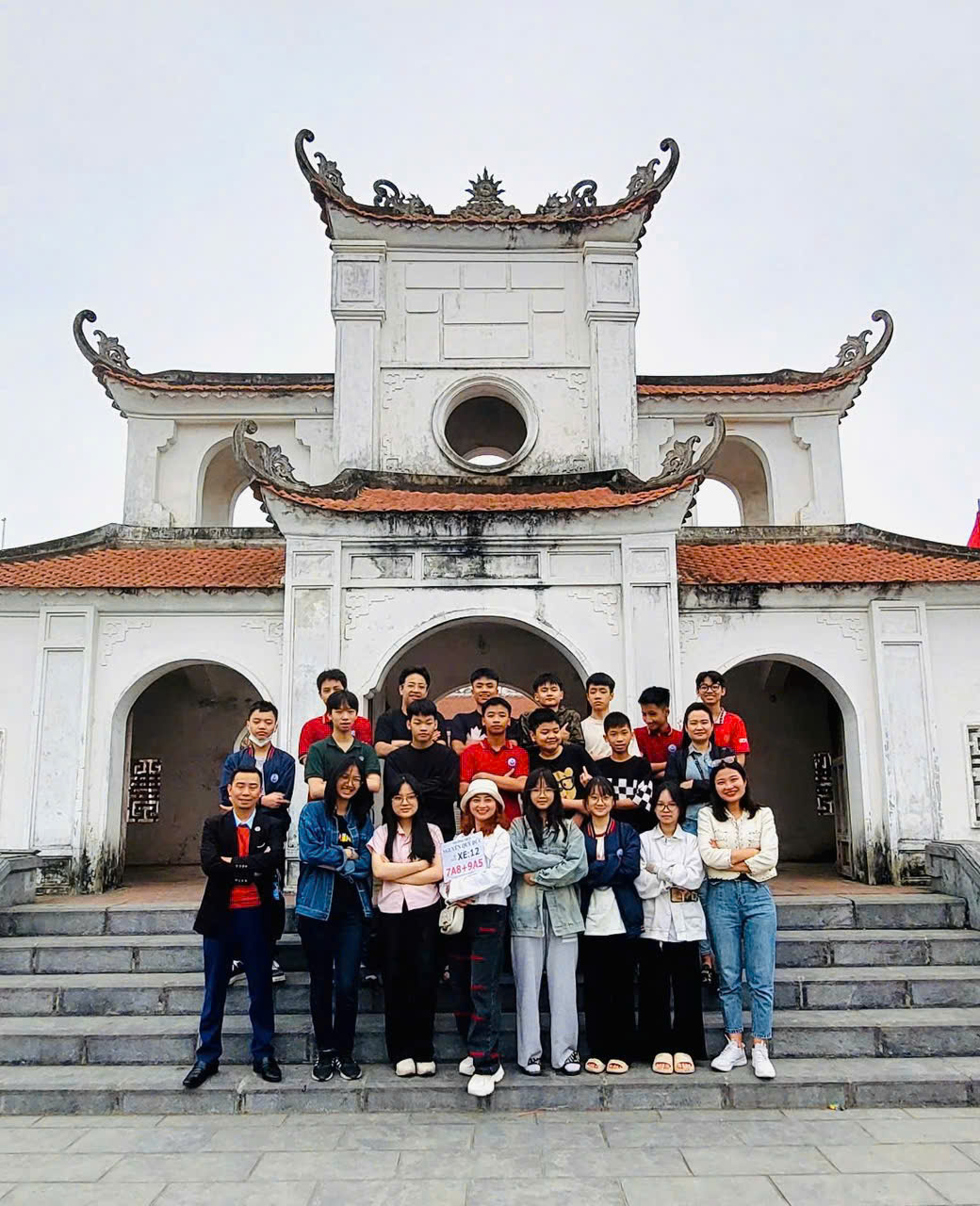 D:\Ảnh\2024-2025\19. tham quan ngoại khóa văn miếu Sơn Tây\z6451012435275_e12e0280eee44de2dd5f3a627500c635.jpg