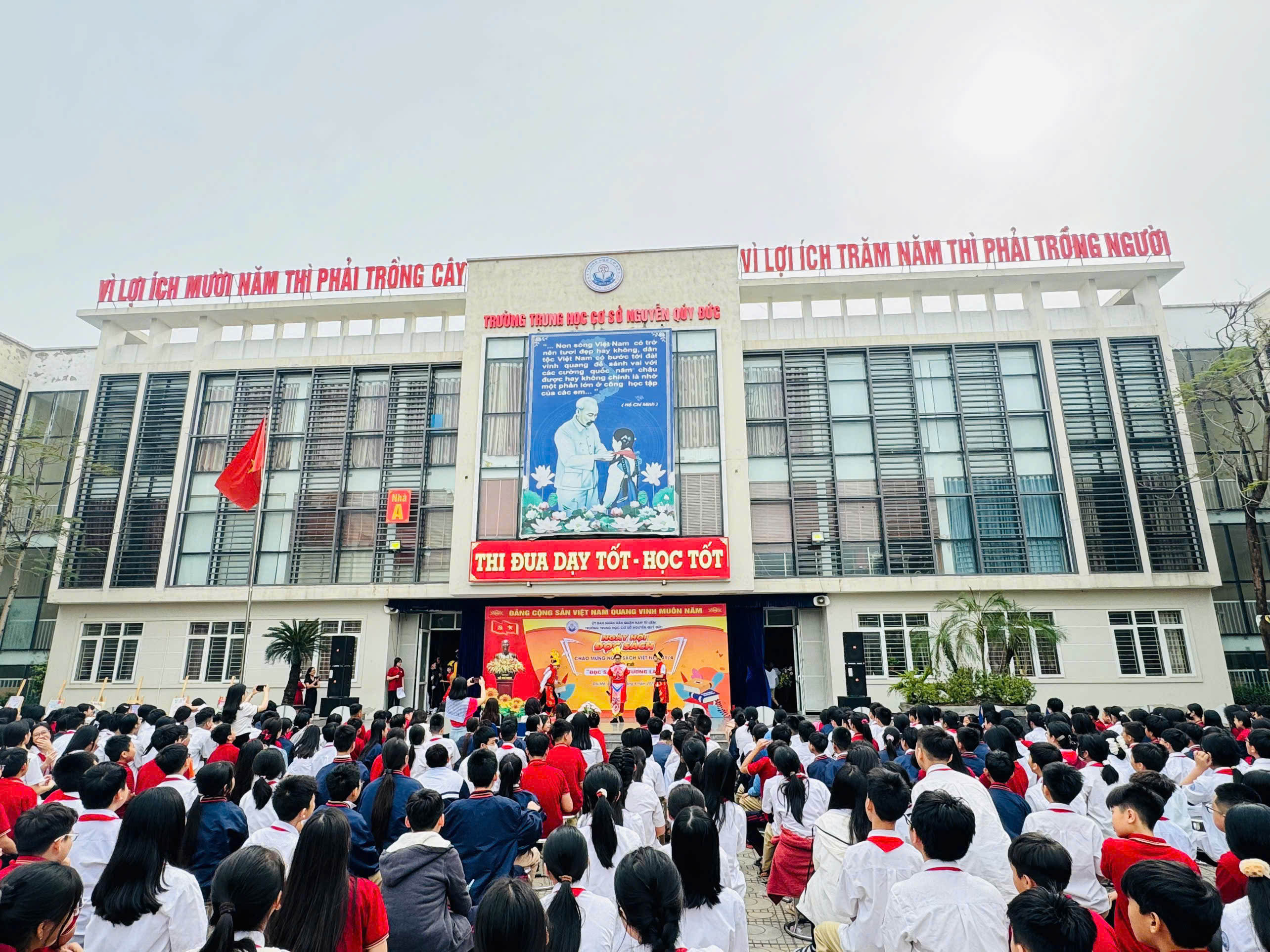 D:\Ảnh\2024-2025\21. Ngày hội đọc sách\z6510790478437_390d553c1db9813098db421e9e012071.jpg