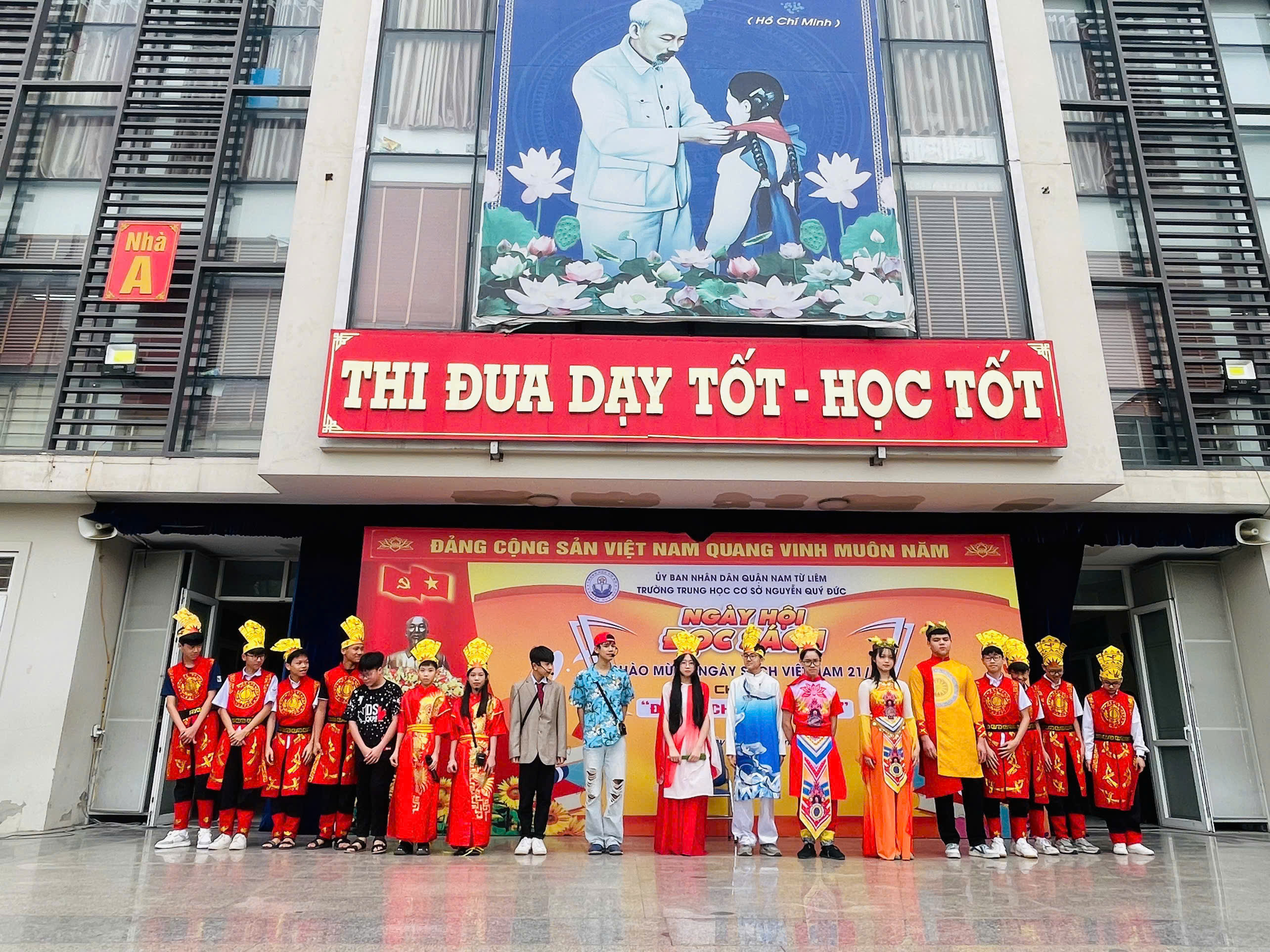 D:\Ảnh\2024-2025\21. Ngày hội đọc sách\z6510790472174_5e33ac75d2e7db97265b799a33edfbb7.jpg