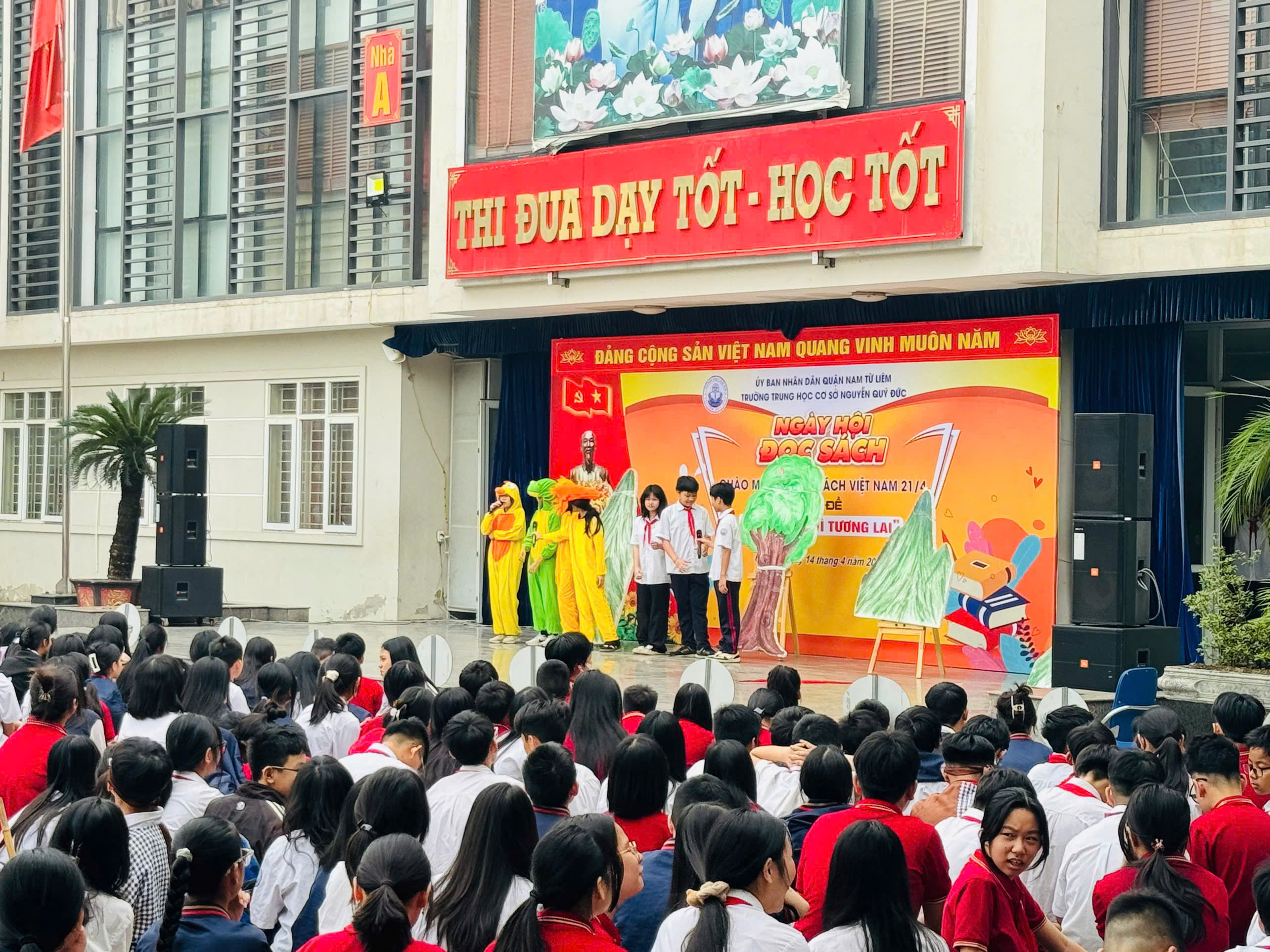 D:\Ảnh\2024-2025\21. Ngày hội đọc sách\z6510790444966_70cb00246aafb18077149a6561f95aed.jpg